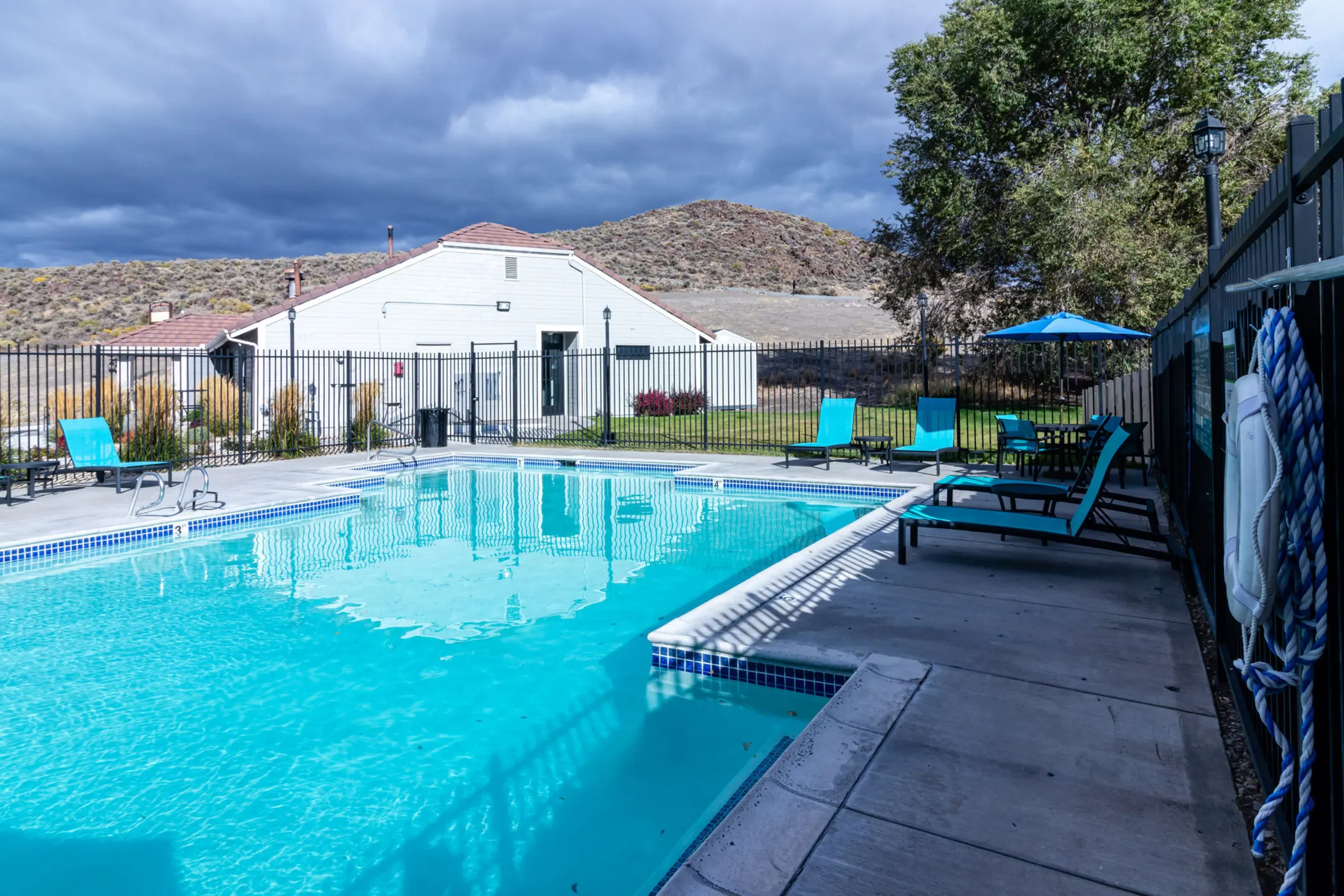 The Verge Apartments - 8000 Offenhauser Dr | Reno, NV Apartments for ...