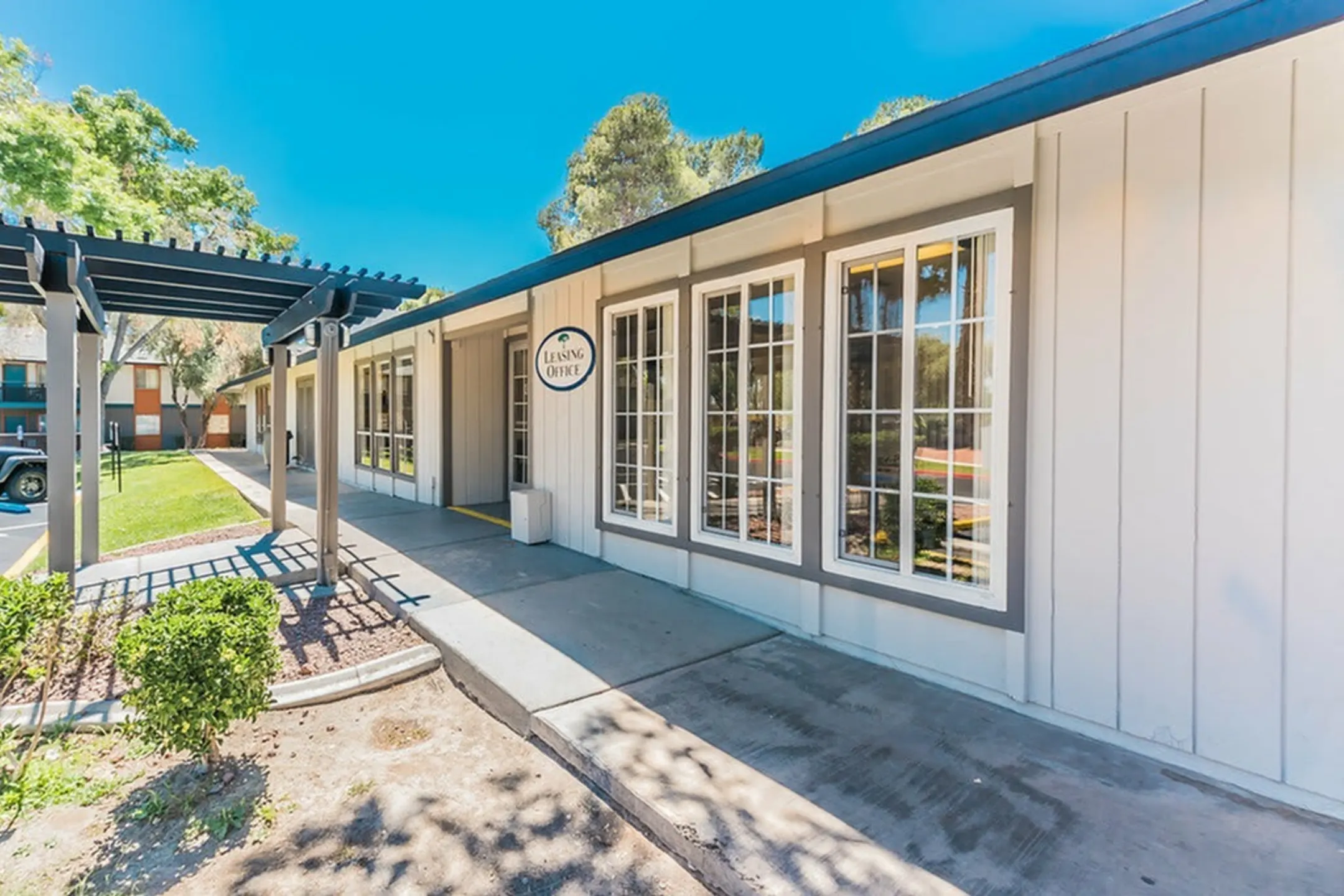 Emerald Park Apartments Las Vegas, NV 89102