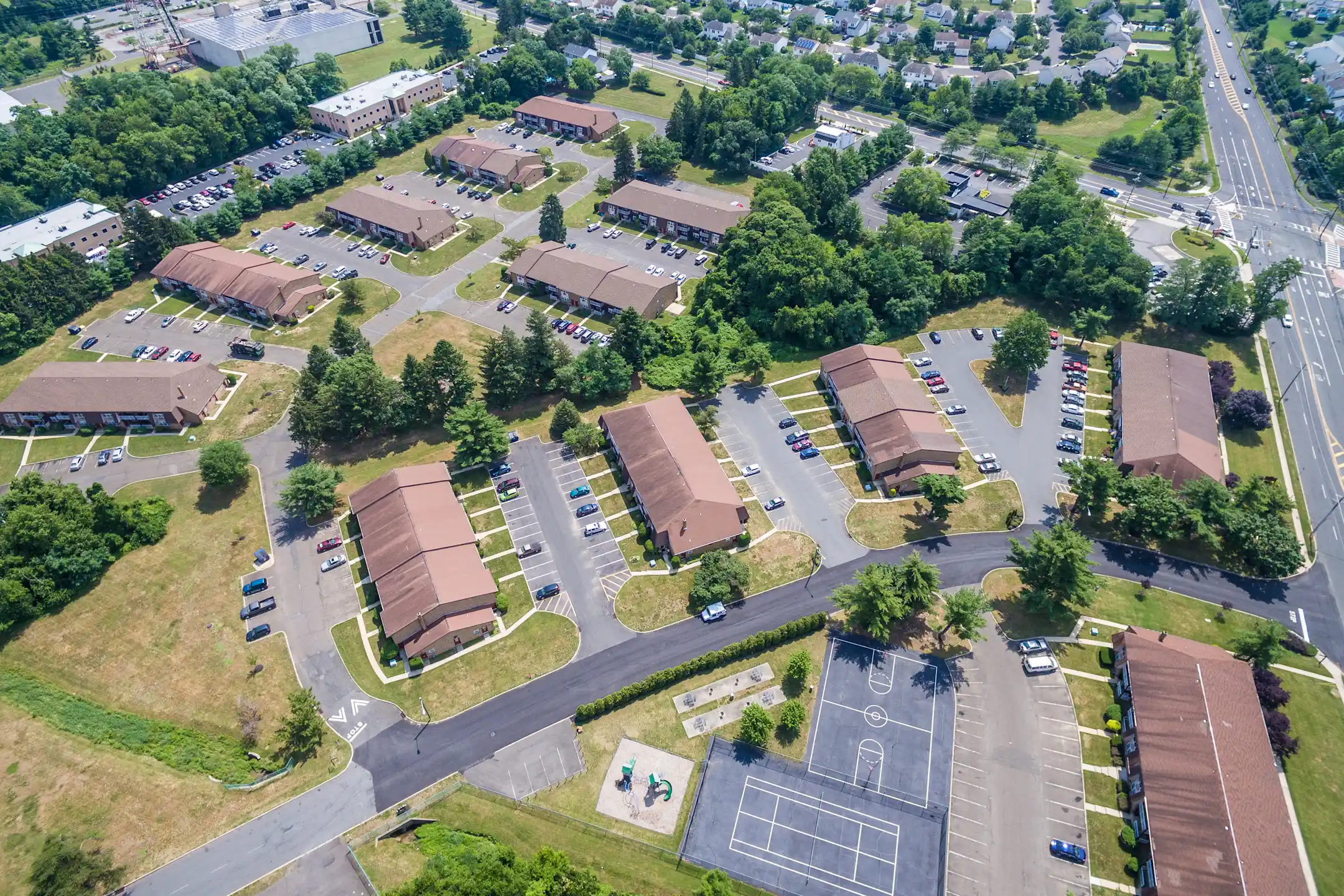 Royal Crest Apartments Hamilton Township, NJ 08690