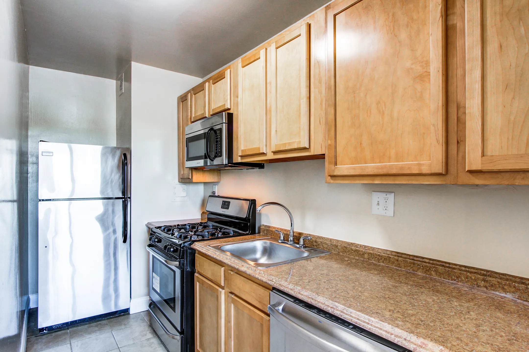 Kitchen - Chevy Chase Tower - Washington, DC
