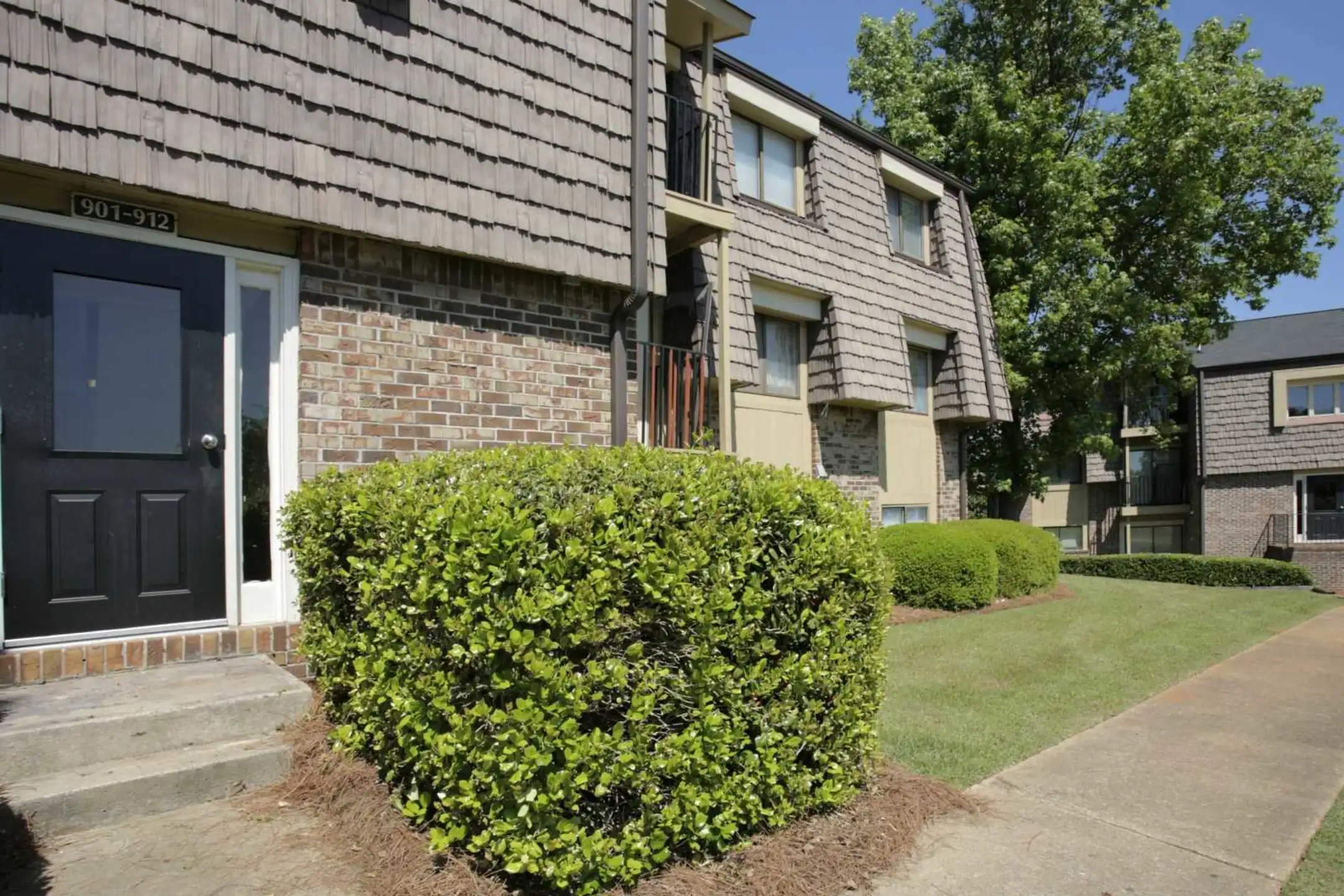 Building - Briargate Condominiums - Columbia, SC