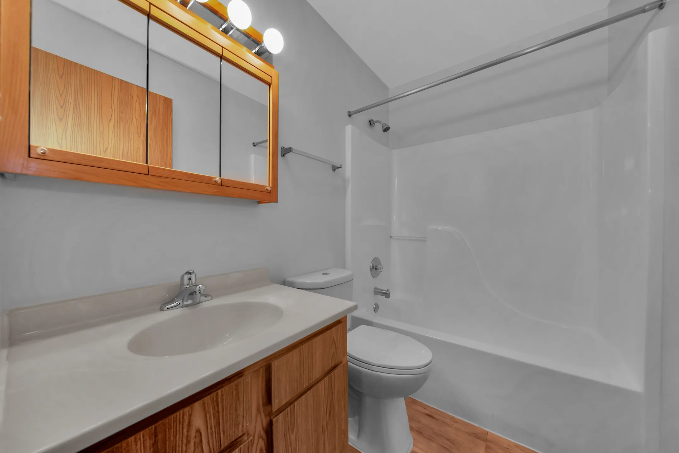 Northfield Court 1410 Northfield Ct Harvard, IL Apartments for Rent