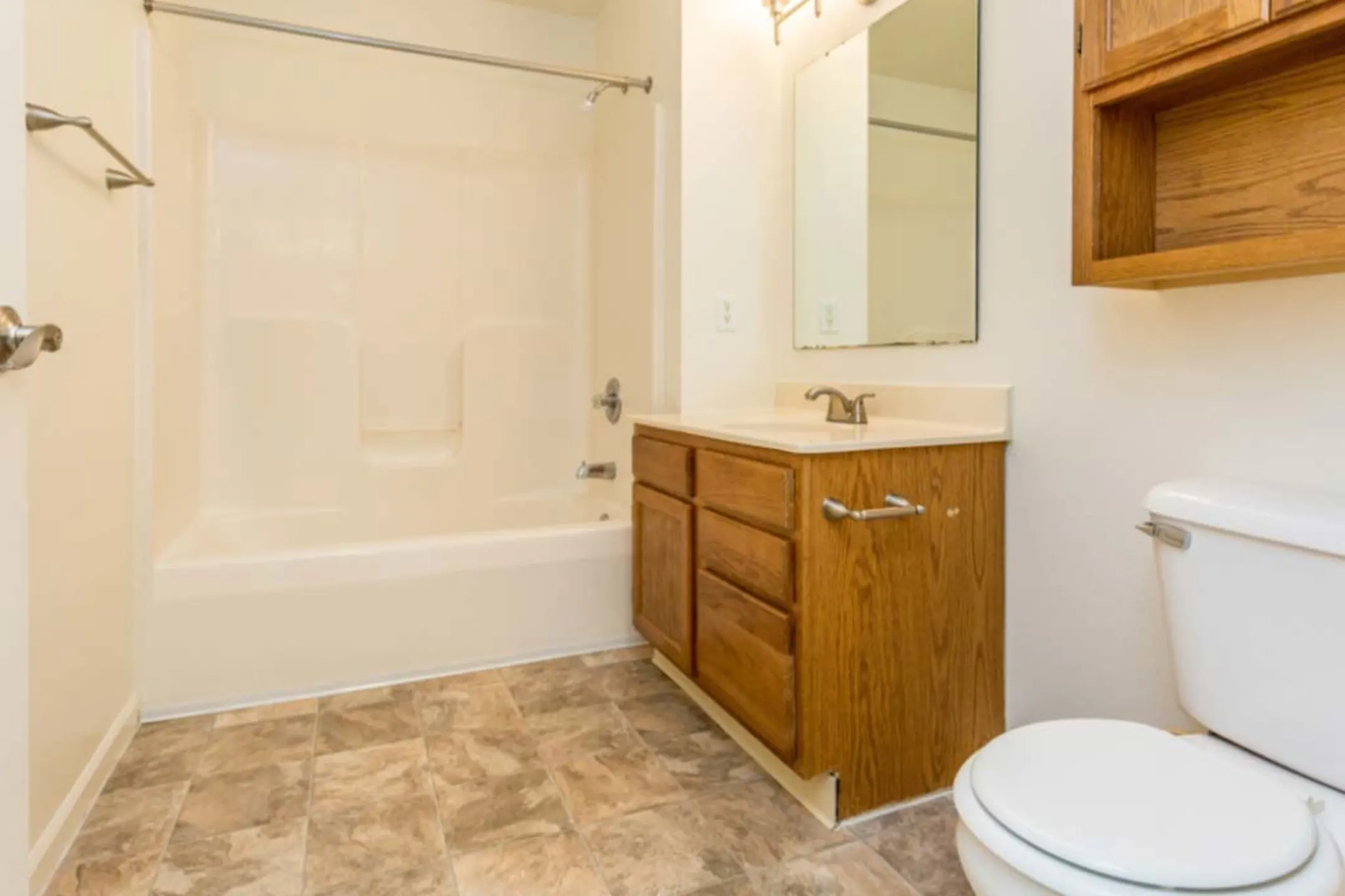 Bexley Village Apartments Greenwood, IN 46143