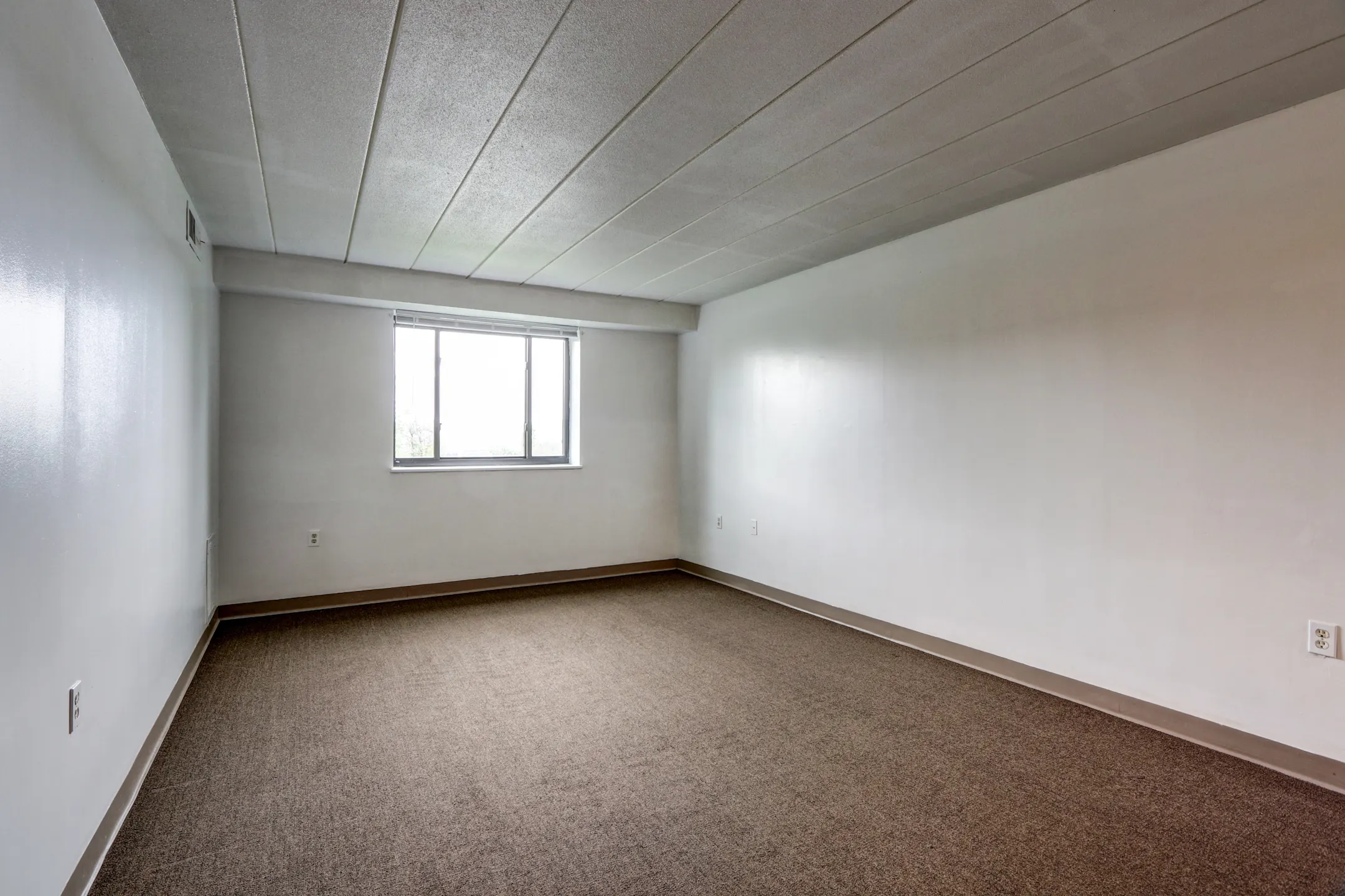 Mountainview Garden 204 Mountainview Dr Waynesburg, PA Apartments