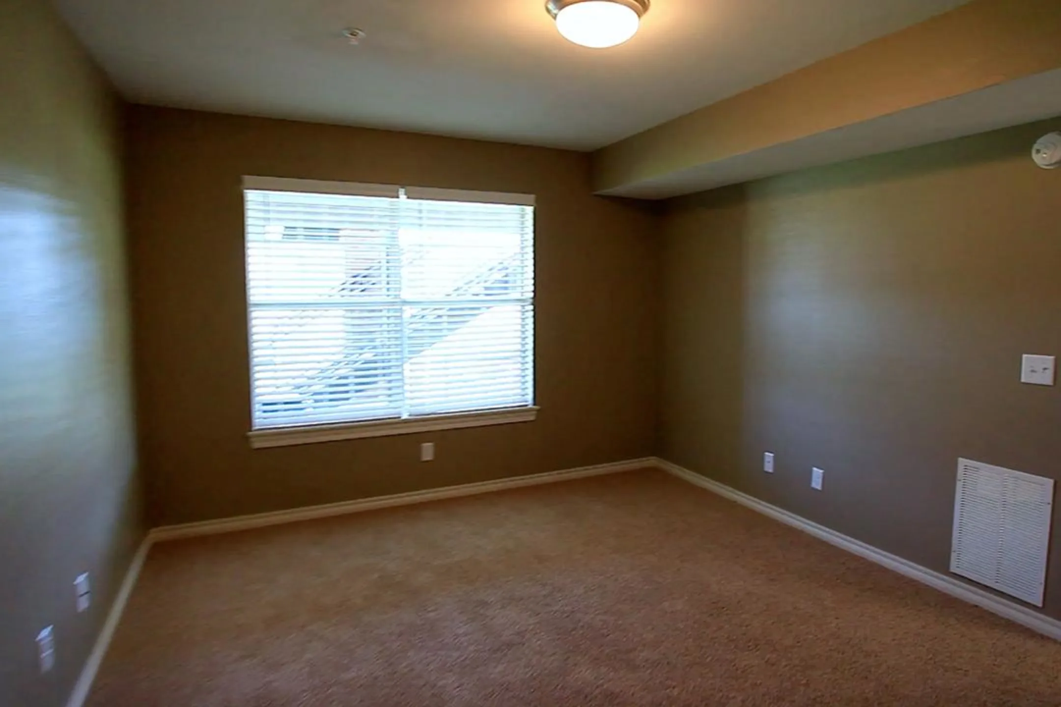 Pryor Creek Apartments 1707 S Elliott St Pryor, OK Apartments for