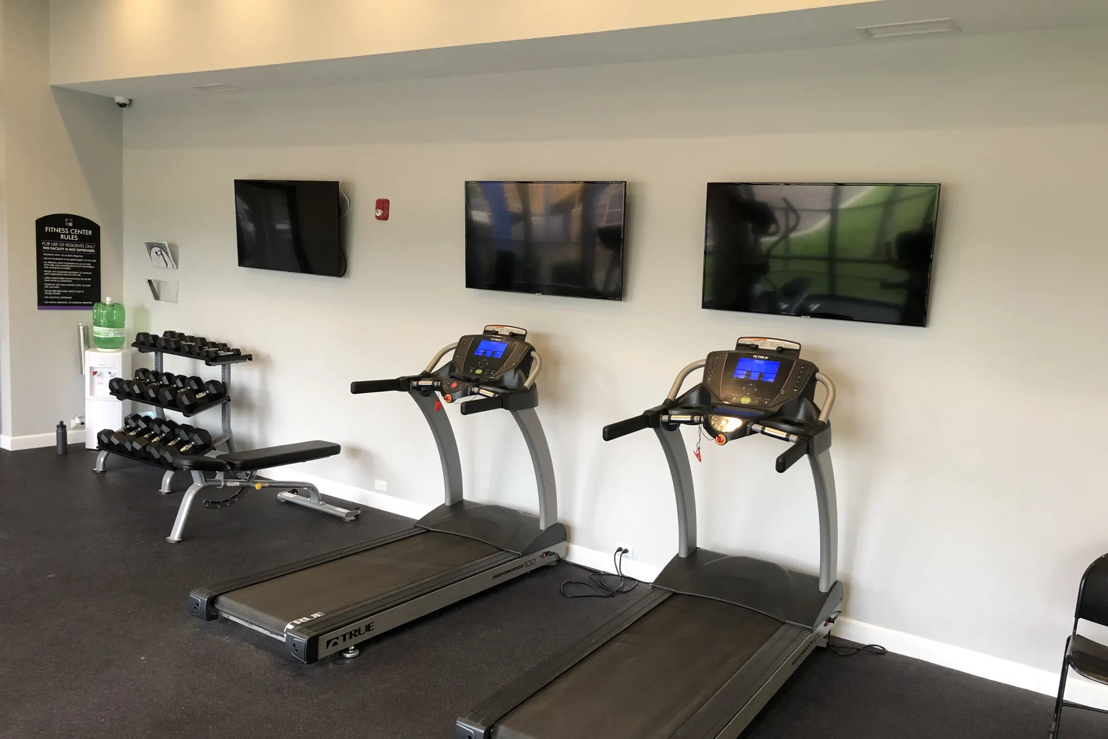 Fitness Weight Room - Enclave Apartments - Hoffman Estates, IL