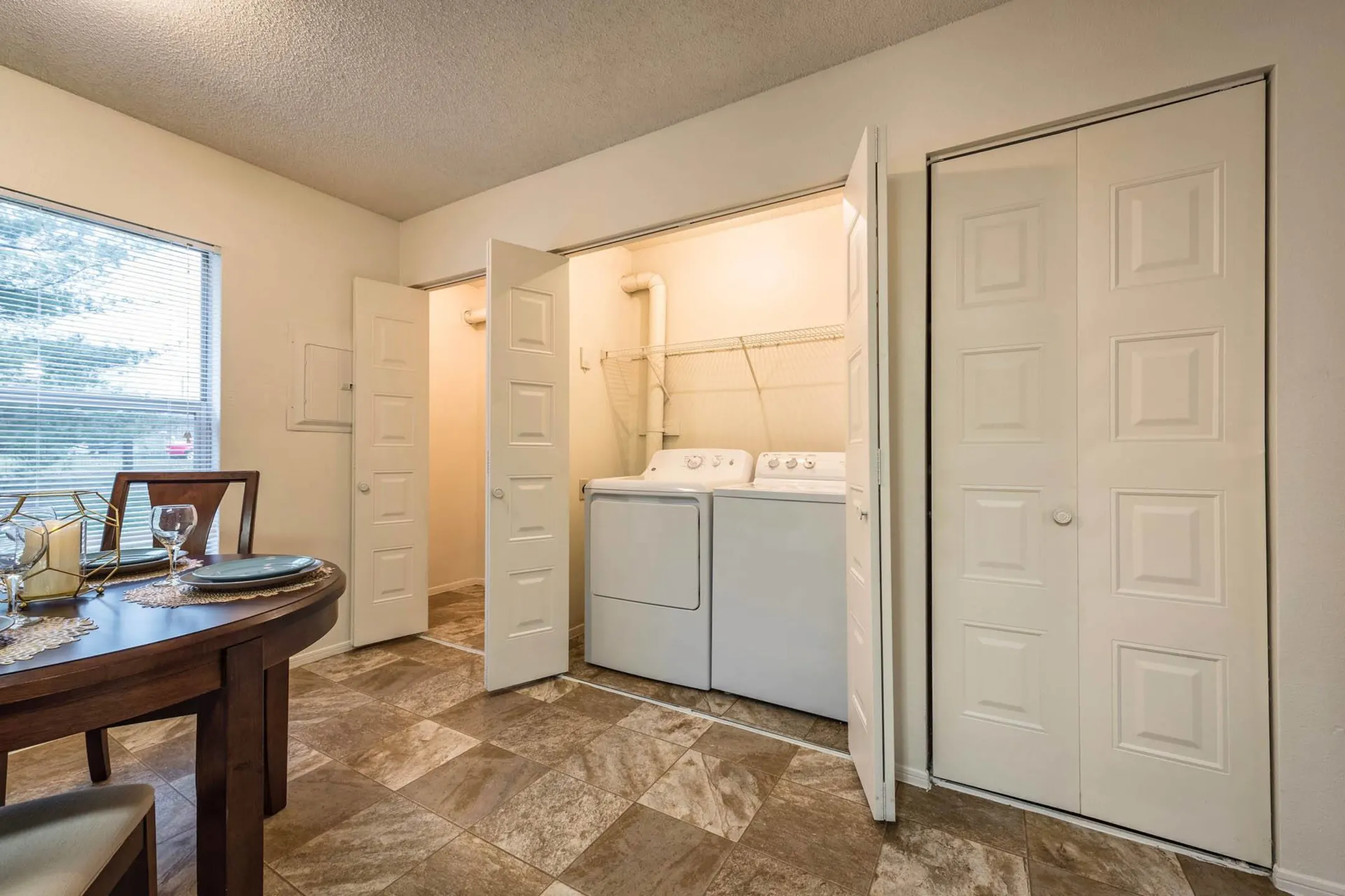 Olive Branch Townhomes 100 Stonelick Woods Dr Batavia, OH