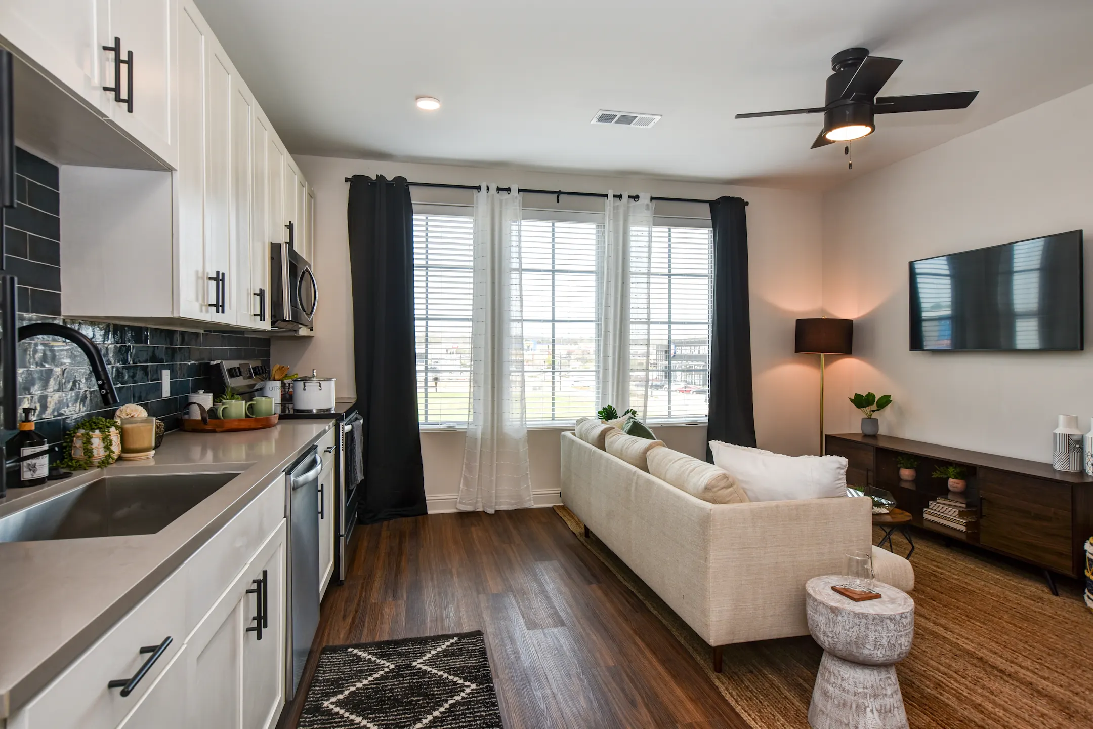 Metronome at MidCity Apartments Huntsville, AL 35806