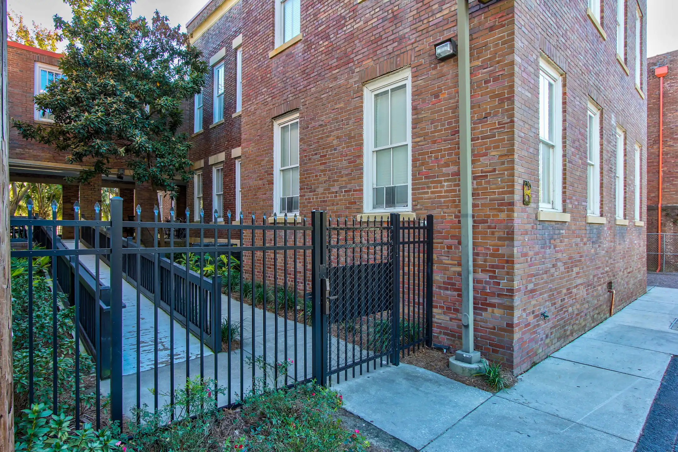 Hampton West Apartments Charleston, SC 29403