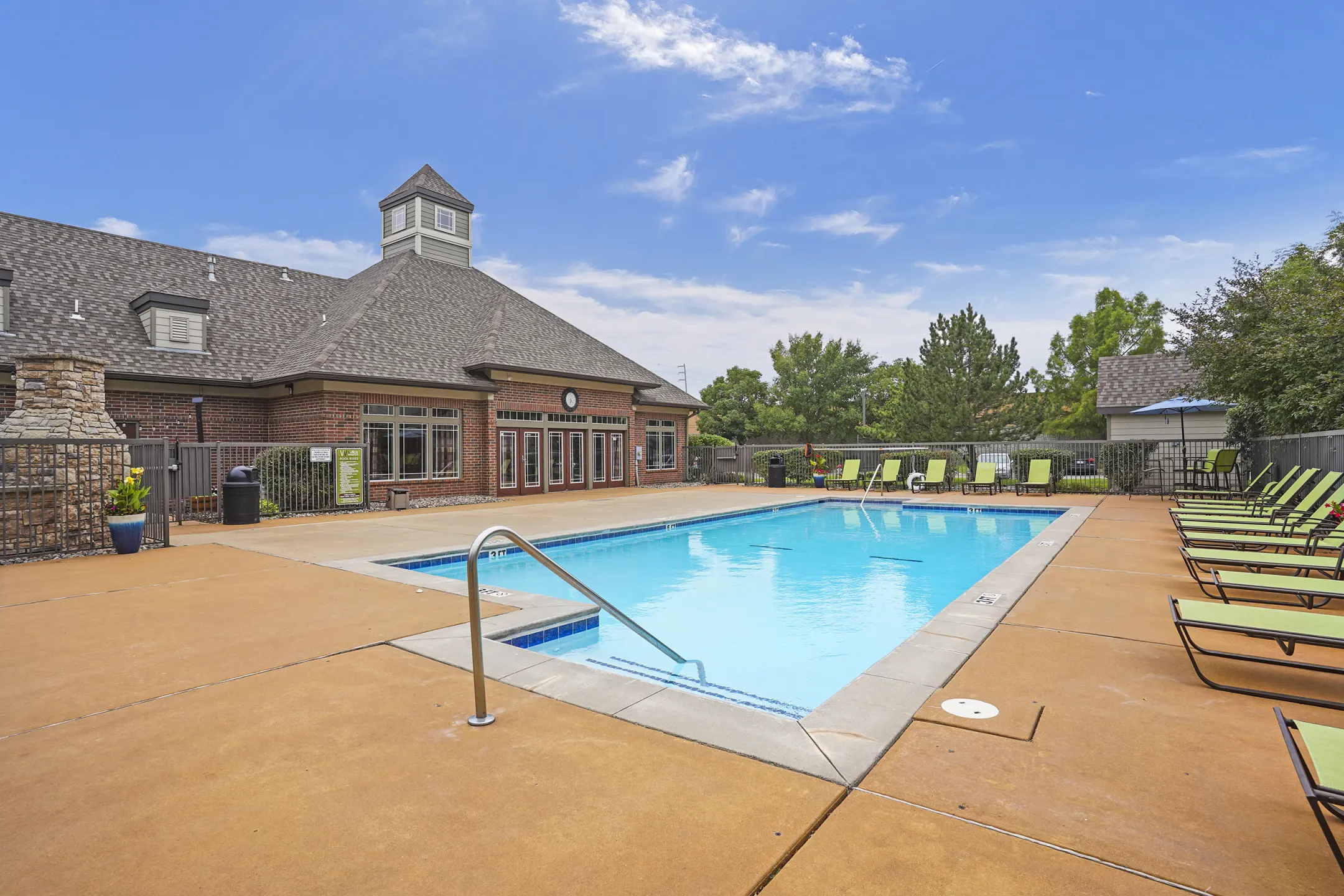 Pool - Villas of Waterford - Wichita, KS