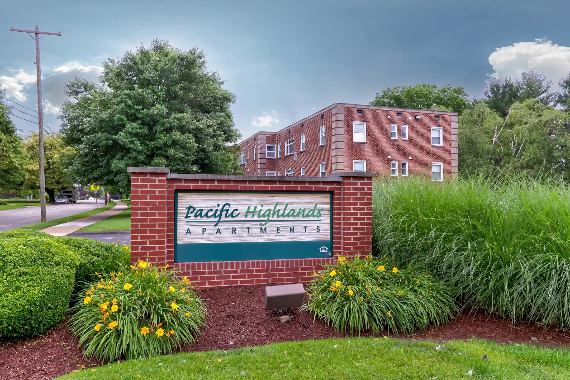 Pacific Highlands Apartments 1410 Pacific Ave Natrona Heights, PA