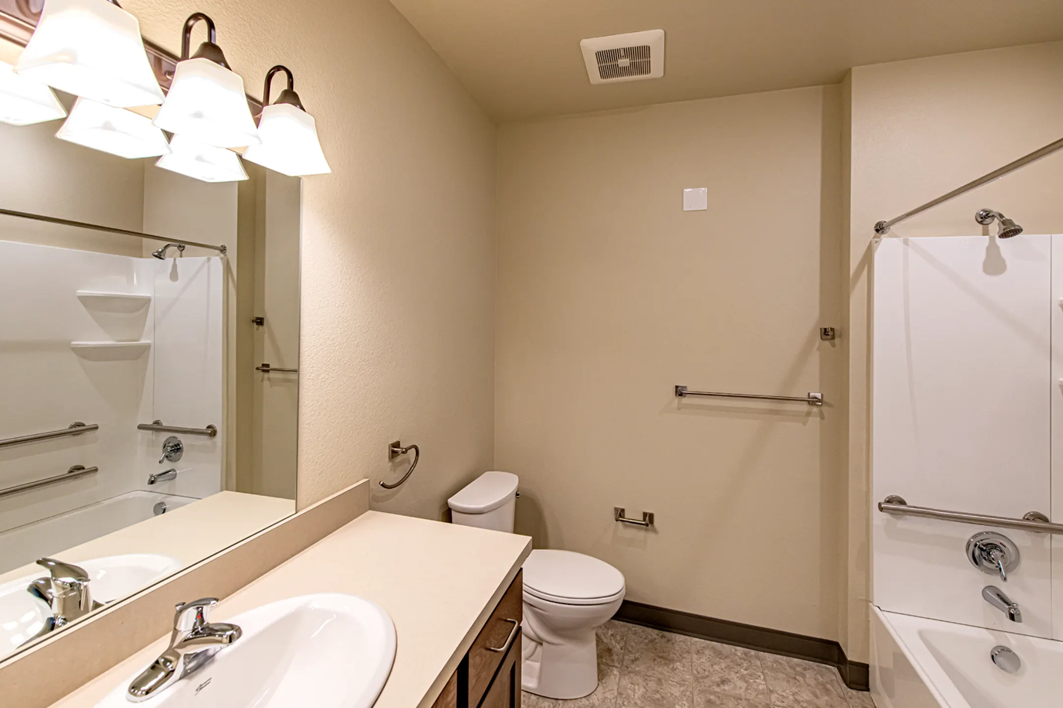 Bathroom - Adare Manor - Boise, ID