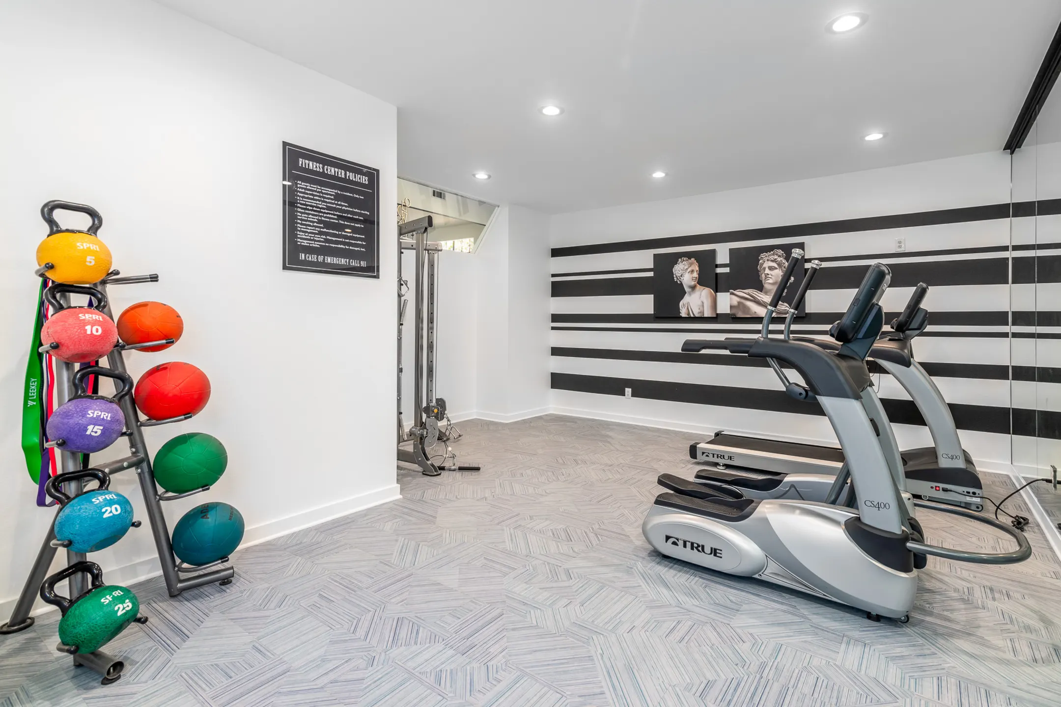 Fitness Weight Room - Wythe Apartment Homes - Irving, TX