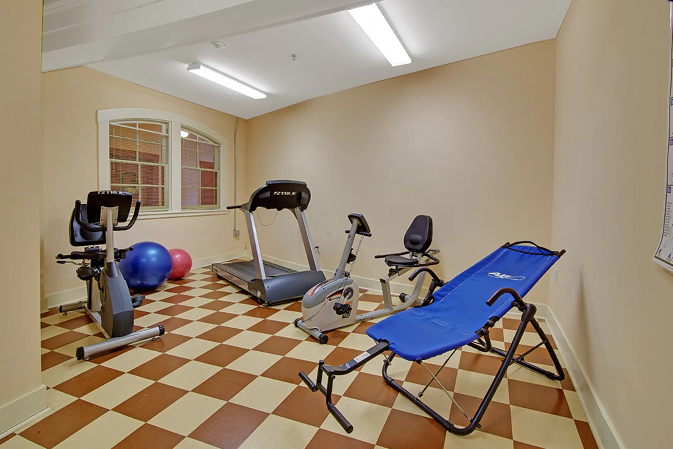 Mayworth School Apartments 236 8th Ave Cramerton, NC Apartments for