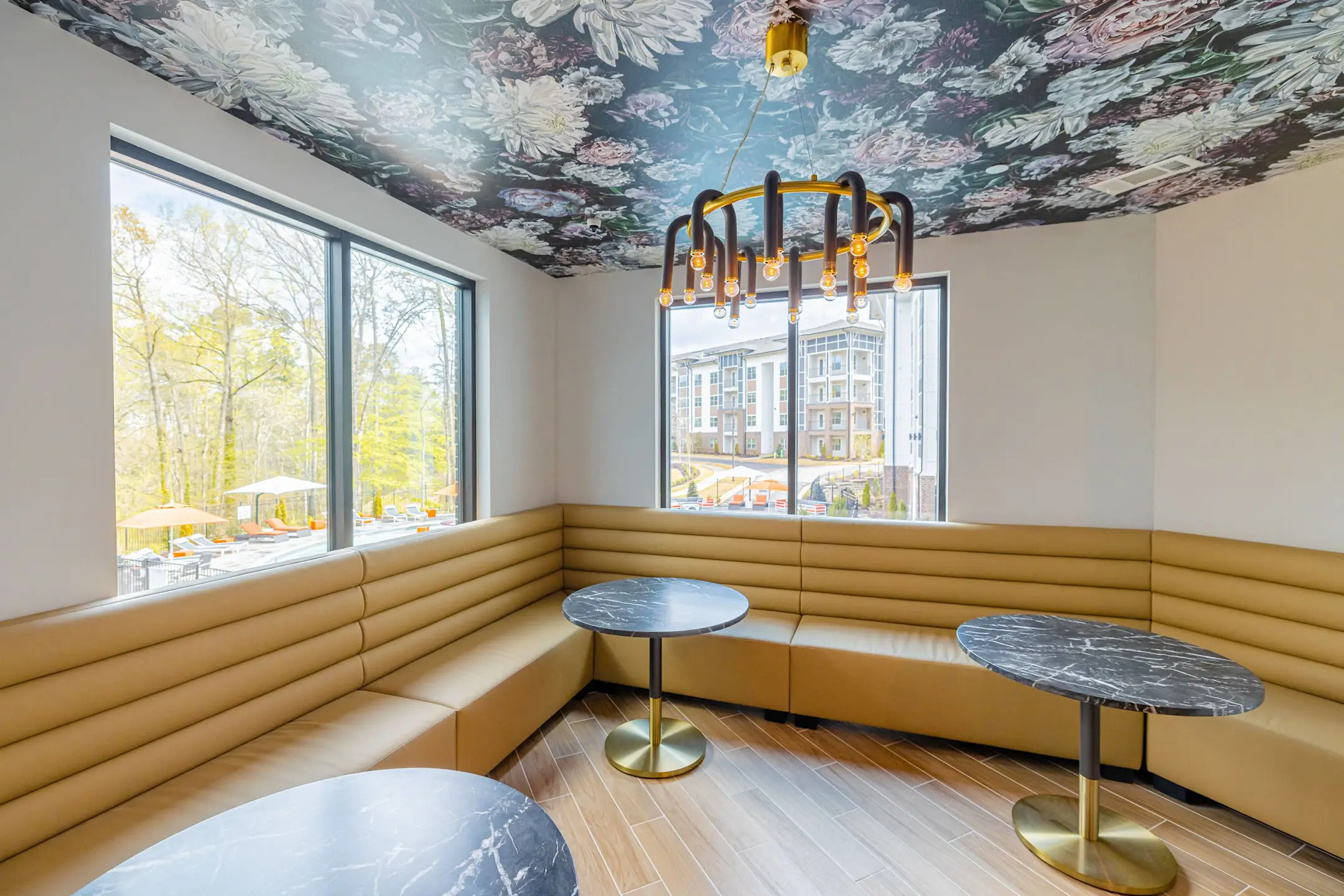 Linz Holly Springs 4501 Holly Springs Pkwy Holly Springs, GA