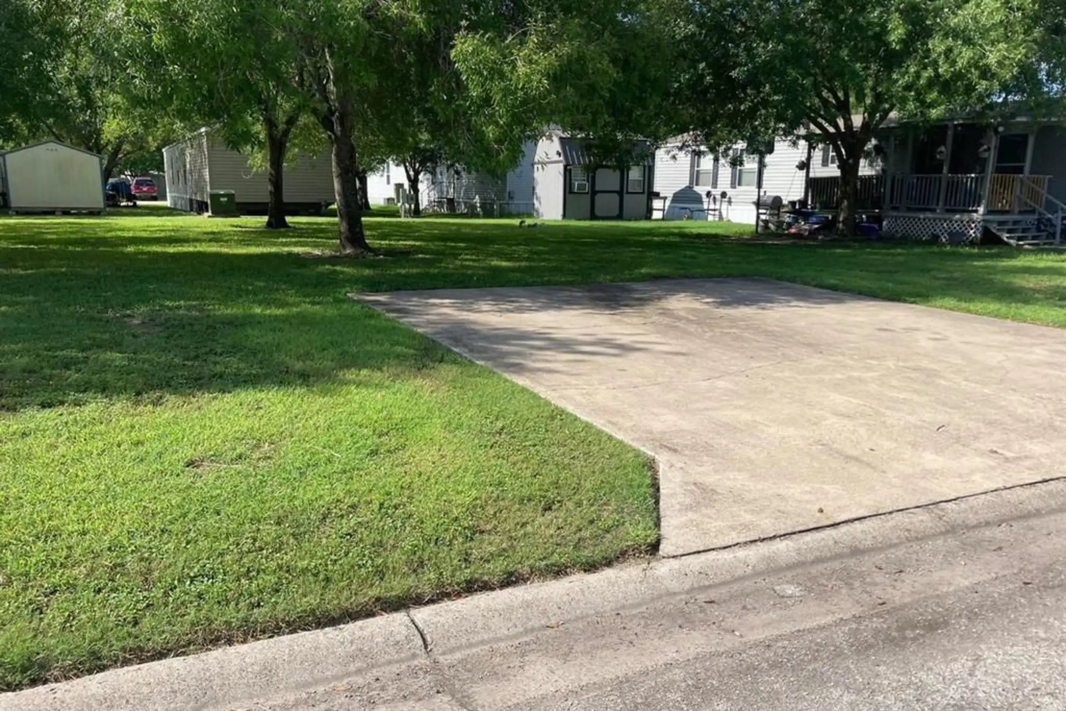 Oasis Manufactured Home Community 16678 Wilson Rd Harlingen, TX