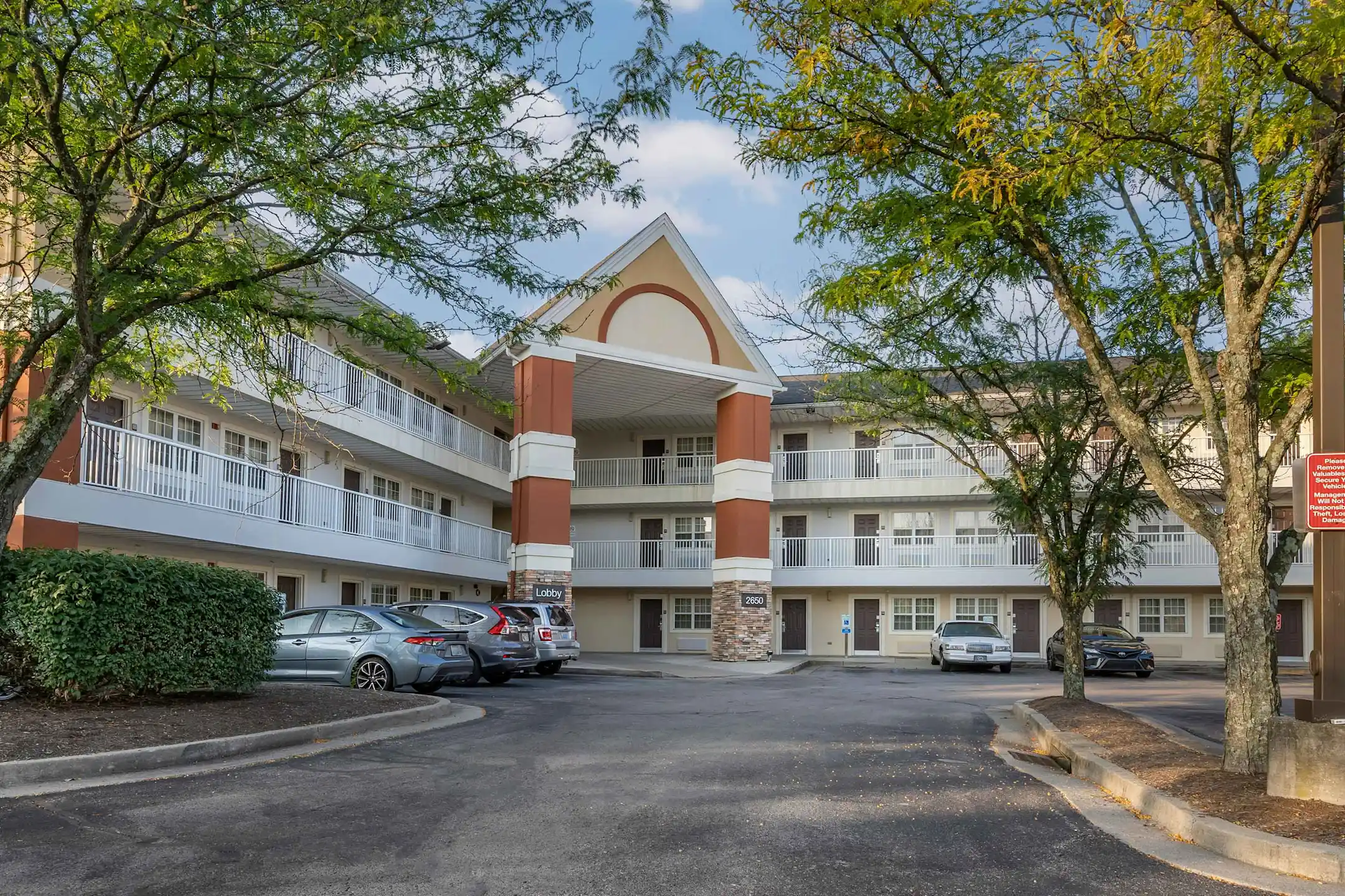 Furnished Studio Lexington Nicholasville Road Apartments