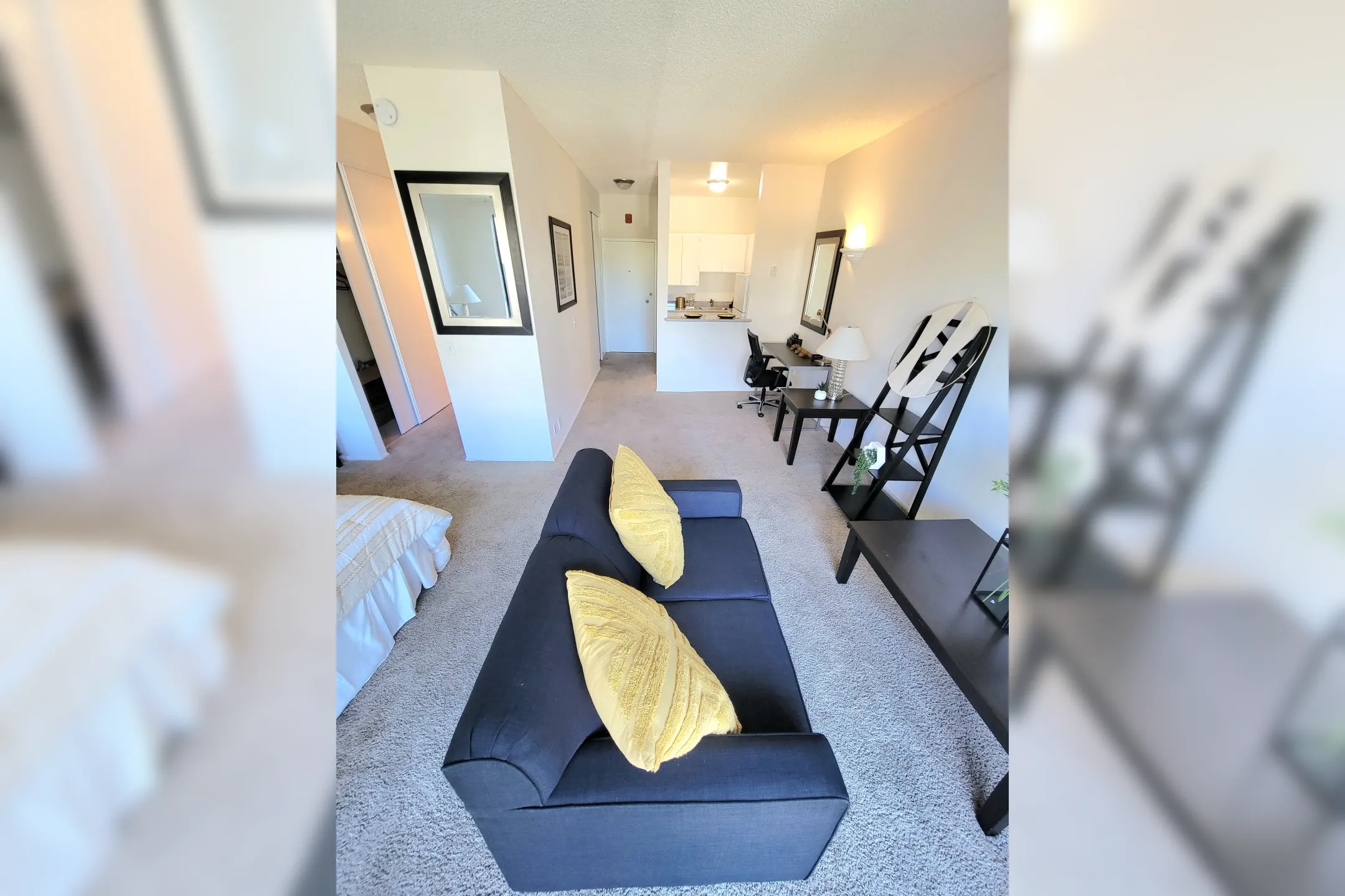 Living Room - Lakewood Apartments- San Francisco - San Francisco, CA