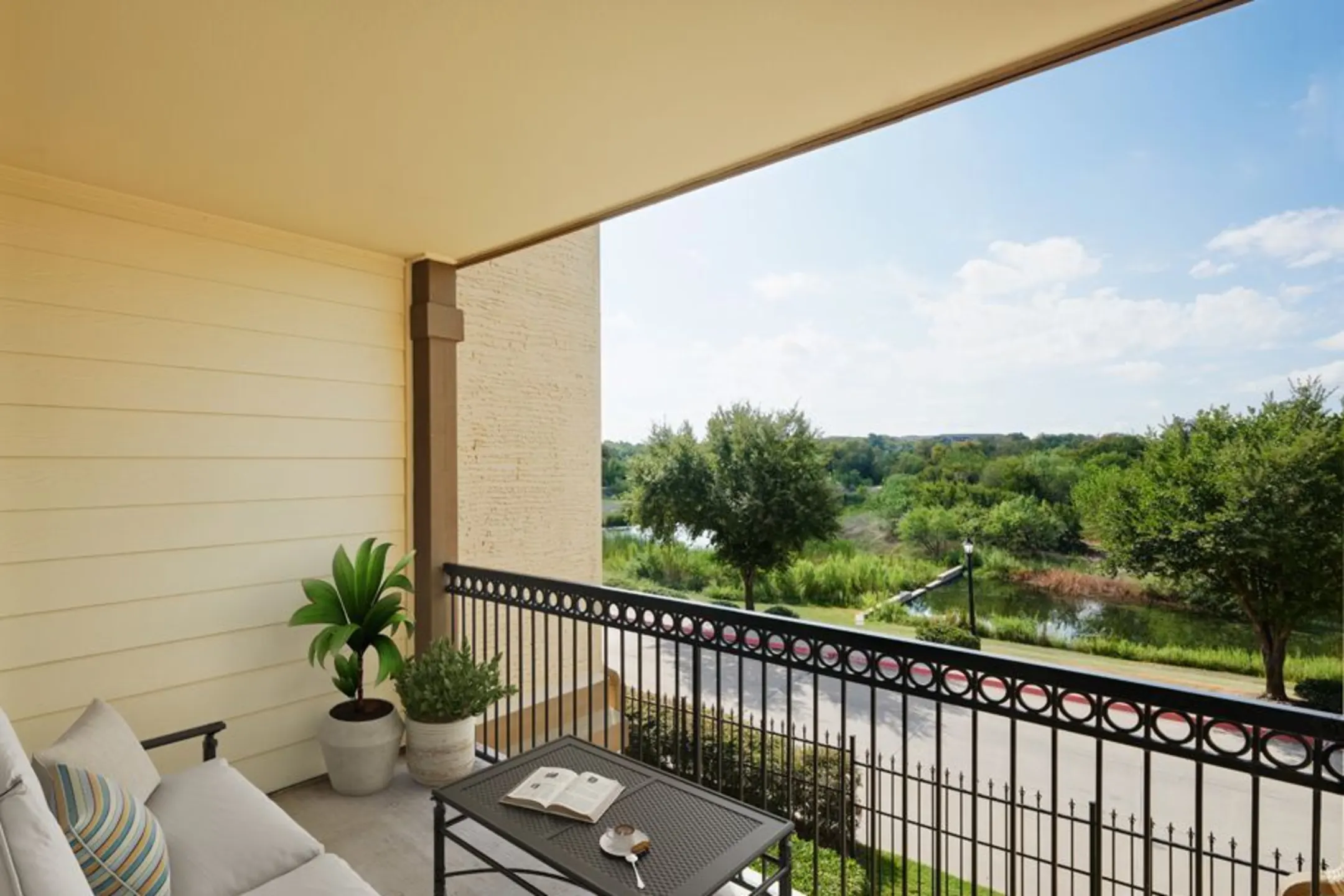 Camden Riverwalk Apartments Grapevine, TX 76051