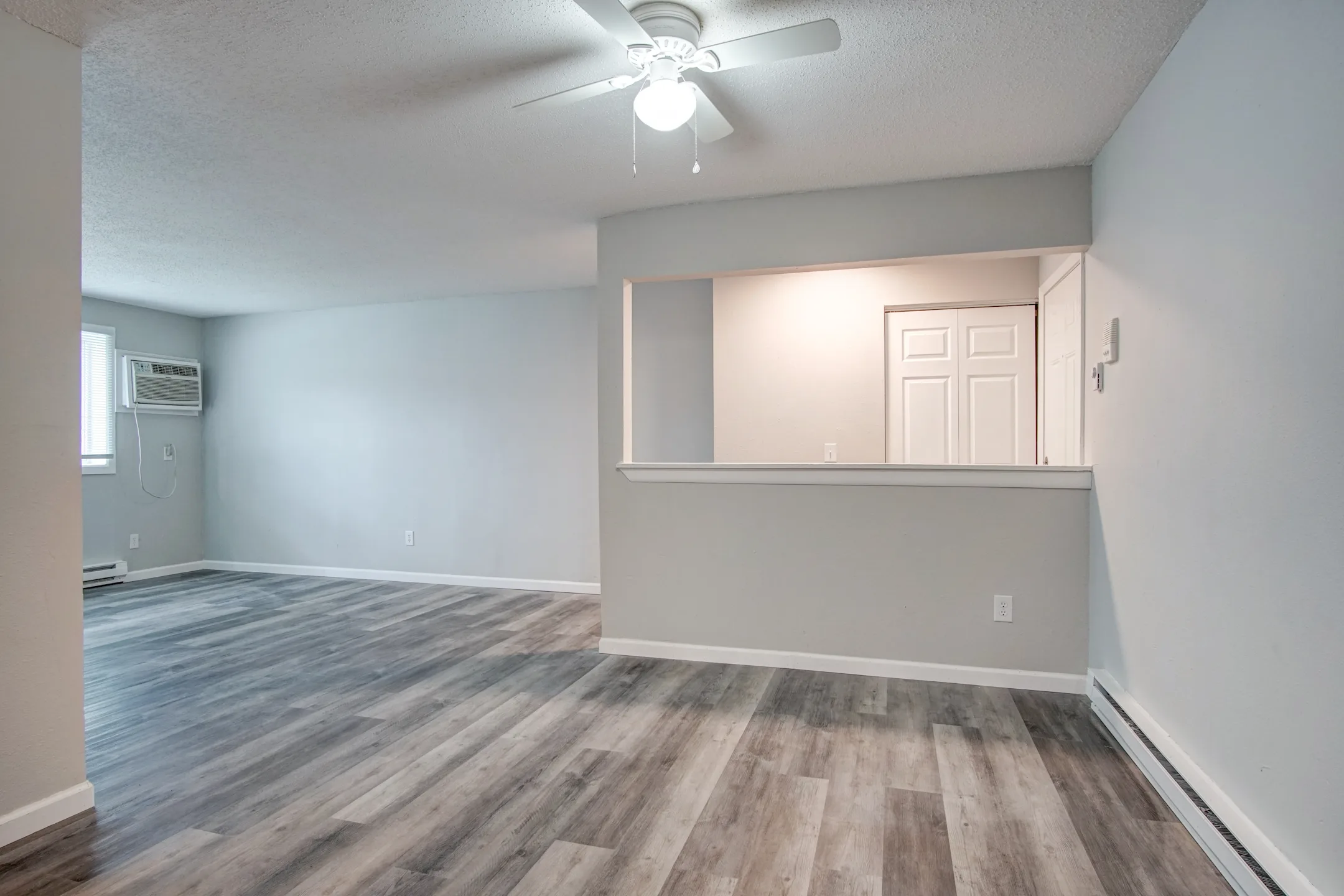 Point Place 3553 E Manhattan Blvd Toledo, OH Apartments for Rent