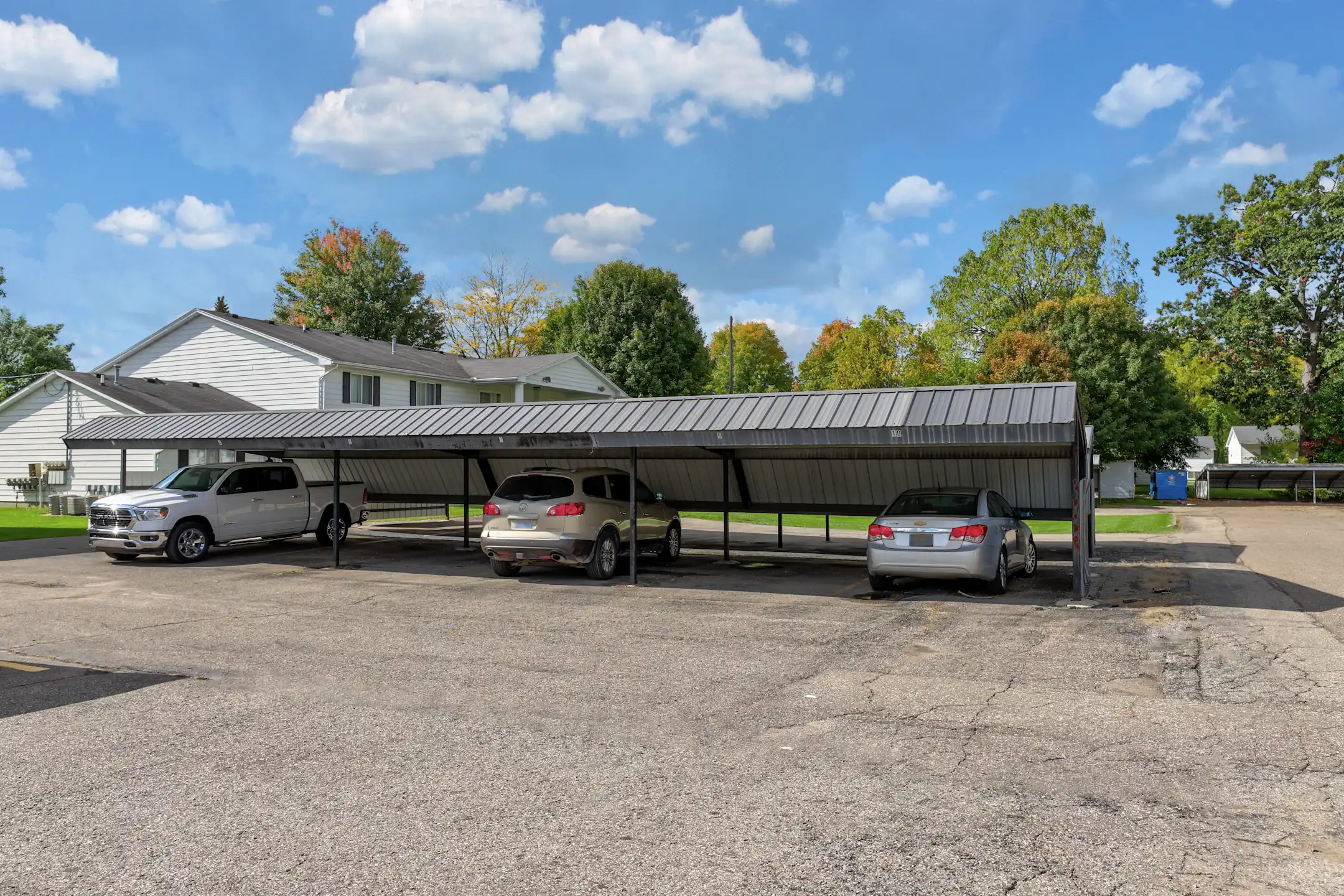 Hazel Park Apartments 560 Dover St Apt 3 Mount Morris, MI