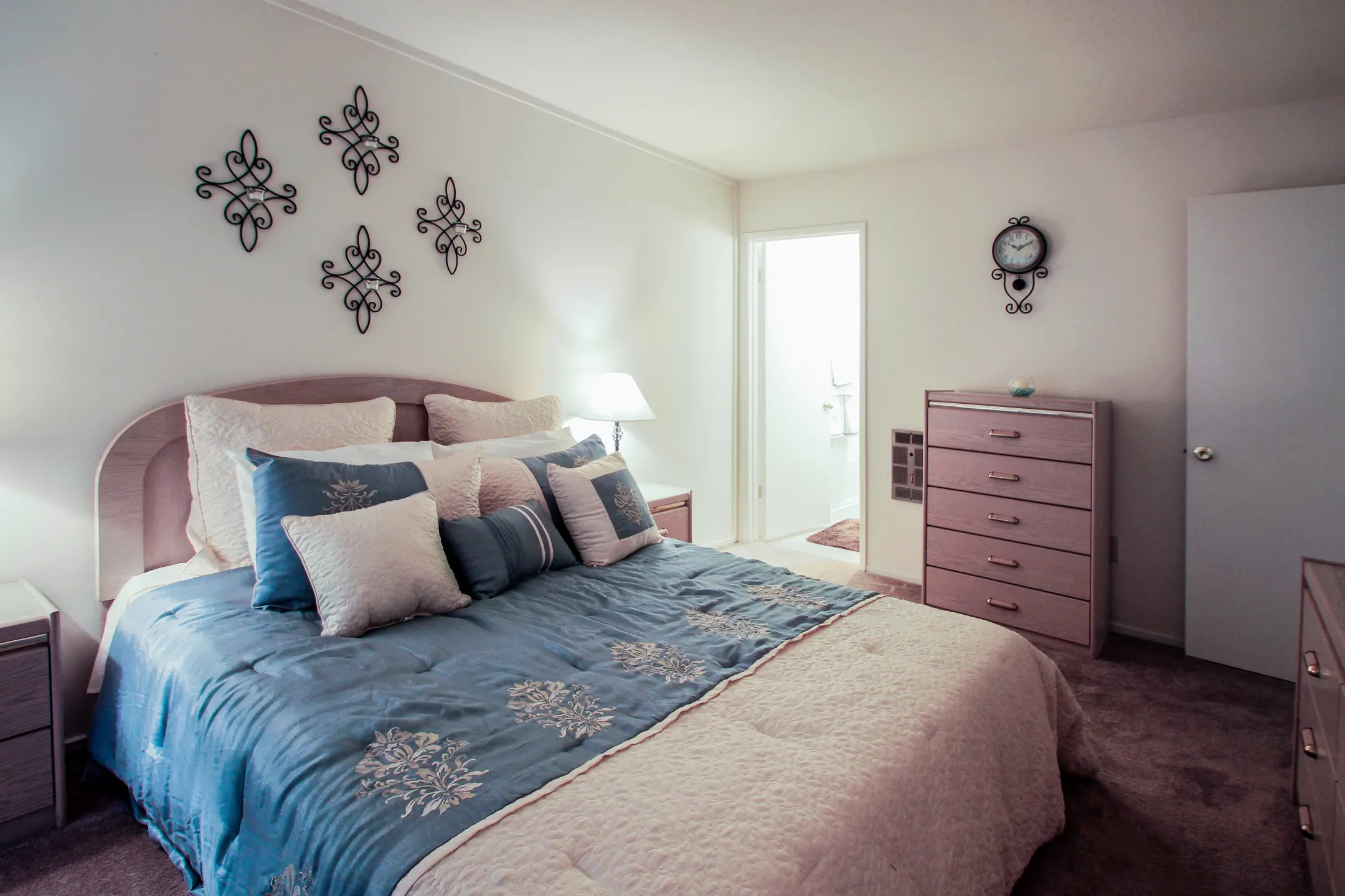 Bedroom - Brookside Apartments - La Palma, CA