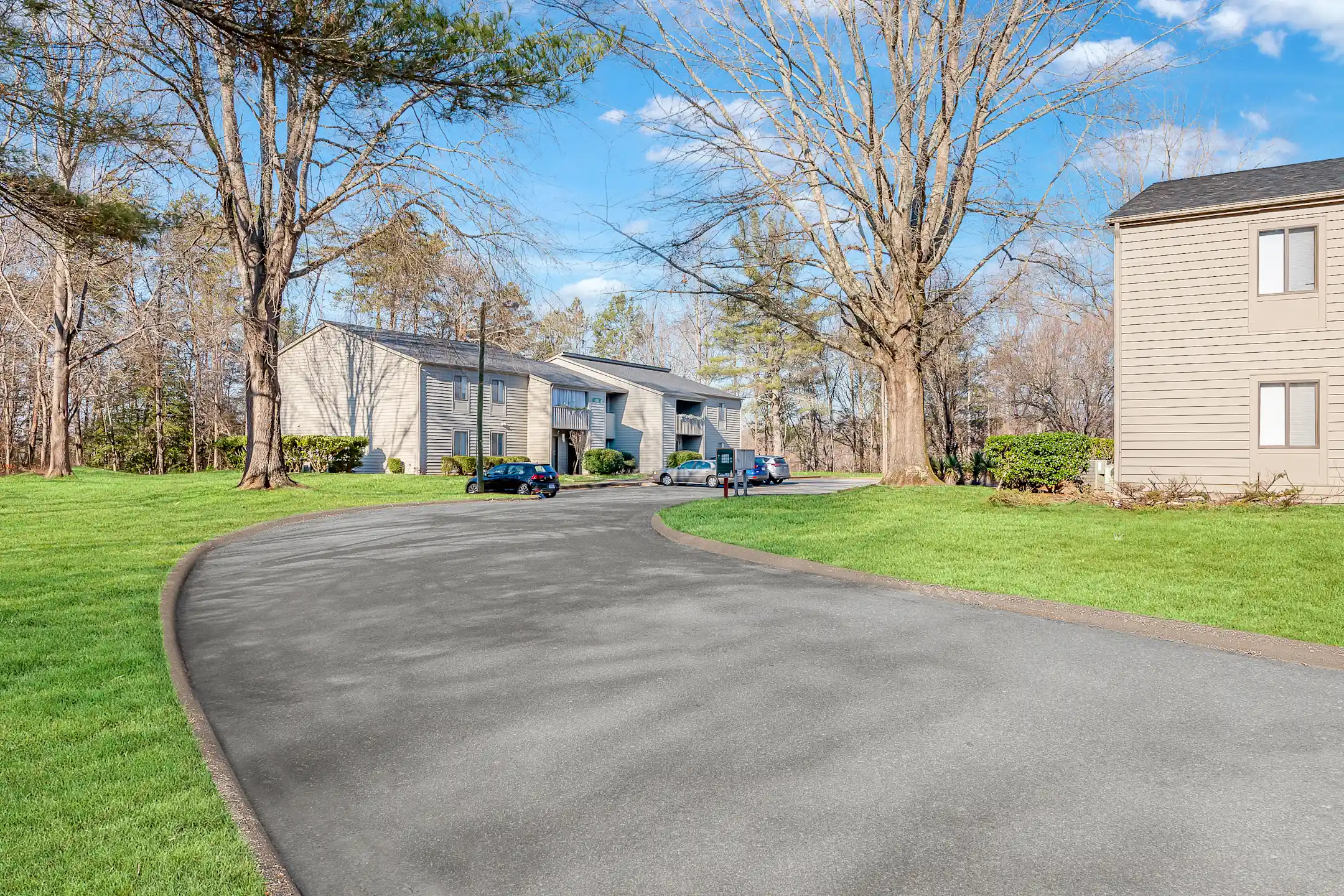 Cedar Hills Apartments and Townhomes Apartments Lenoir, NC 28645