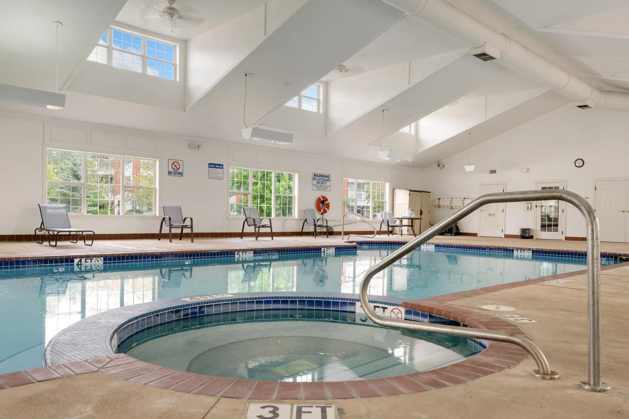 Pool - Arbor Glen Senior Apartments - Twinsburg, OH
