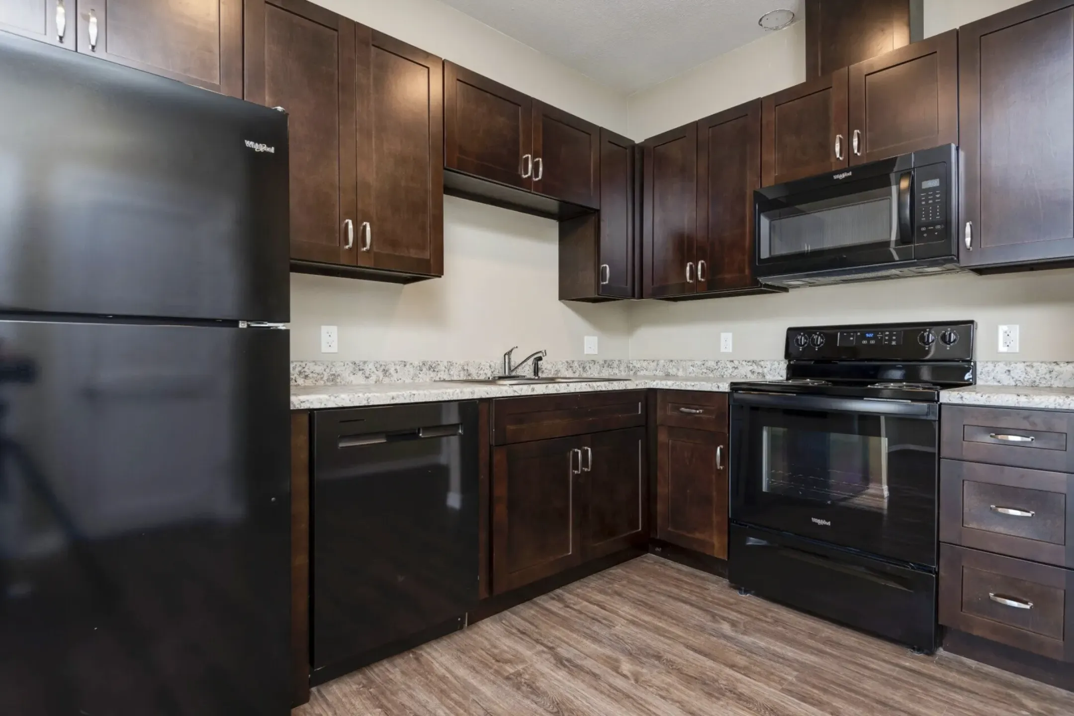 Logan Heights Apartments Rogersville, MO 65742