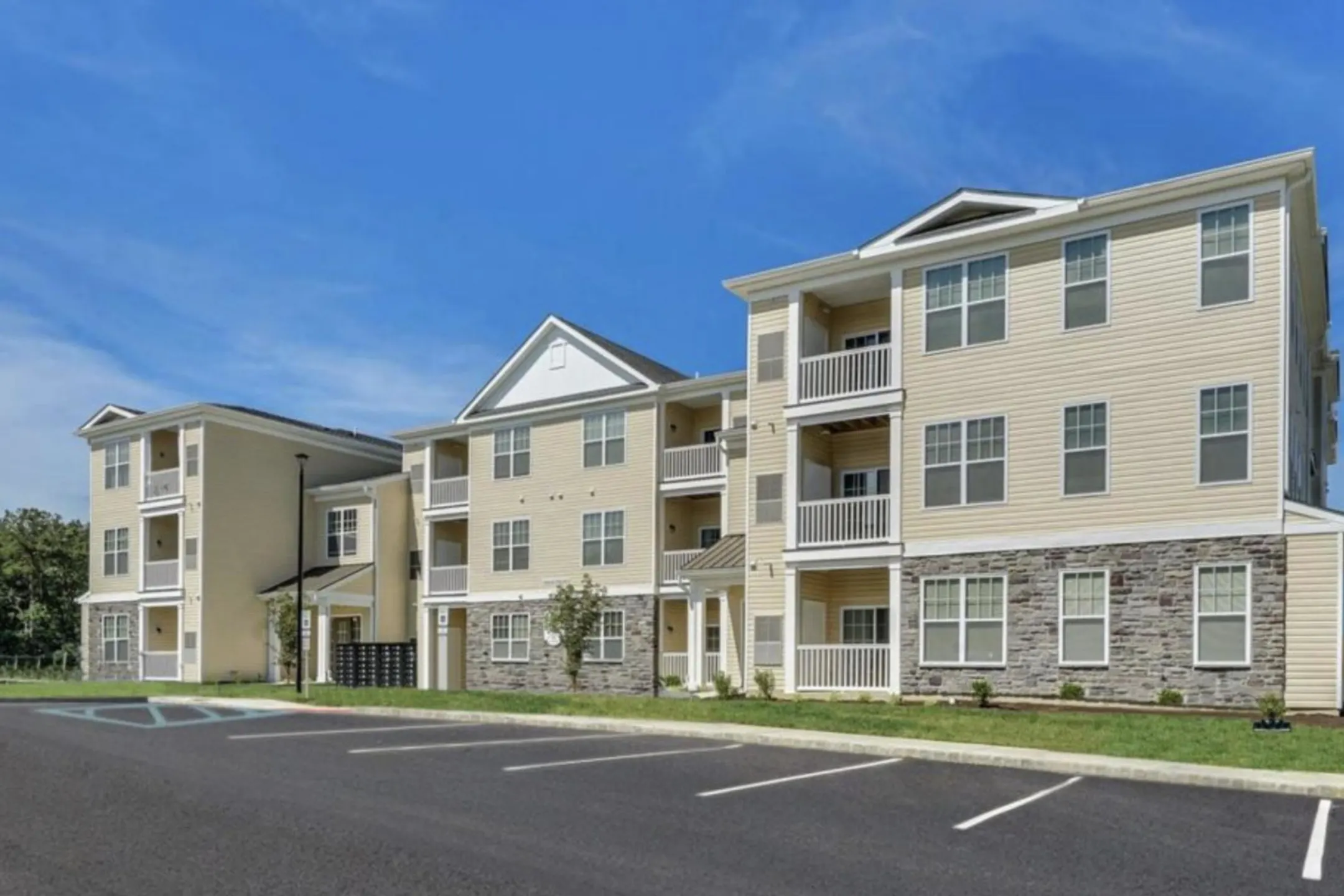 Building - 55+ Living Mi-Place at the Shore - Absecon, NJ