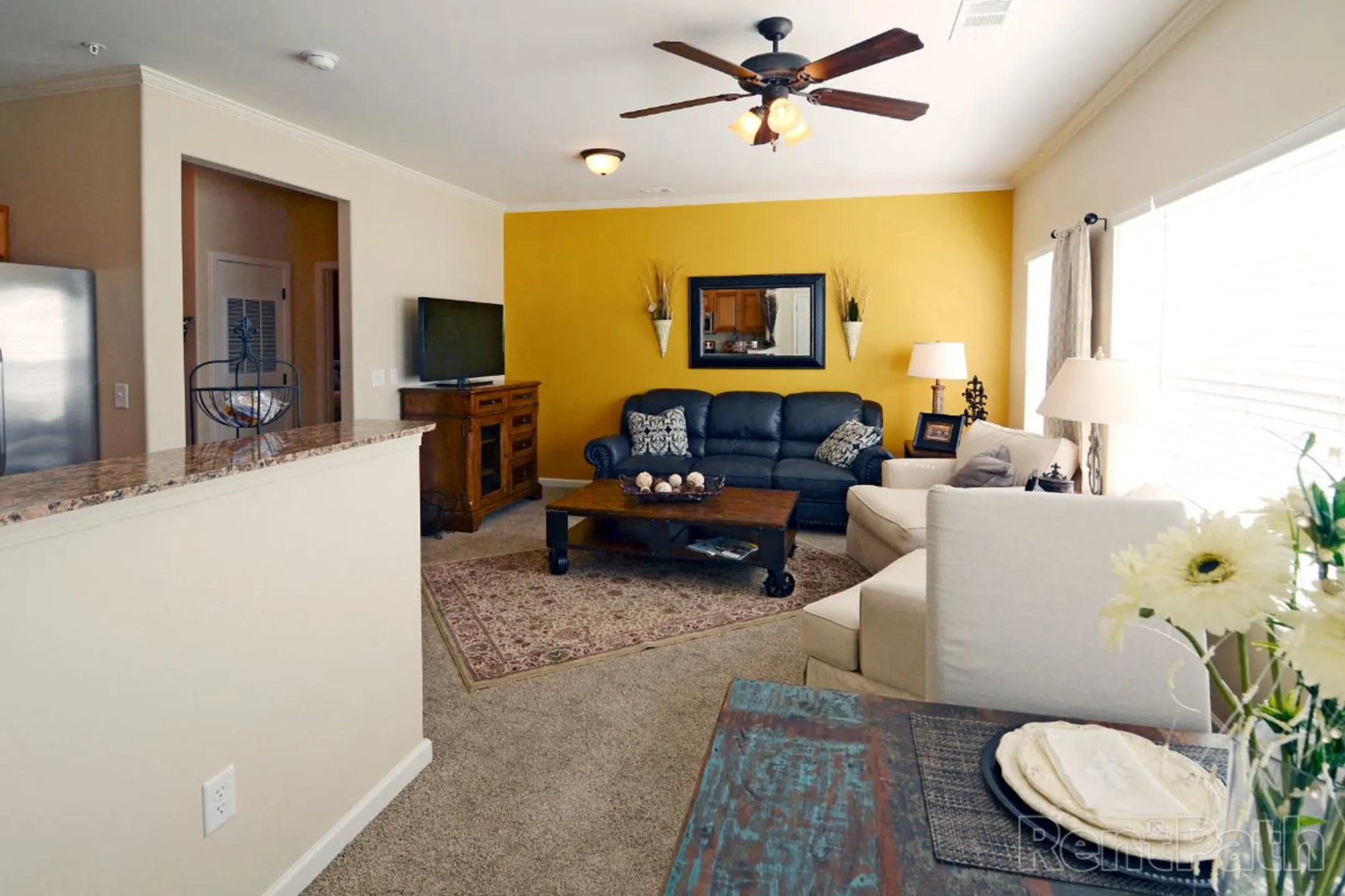 Living Room - The Orleans at Walnut Grove - Cordova, TN