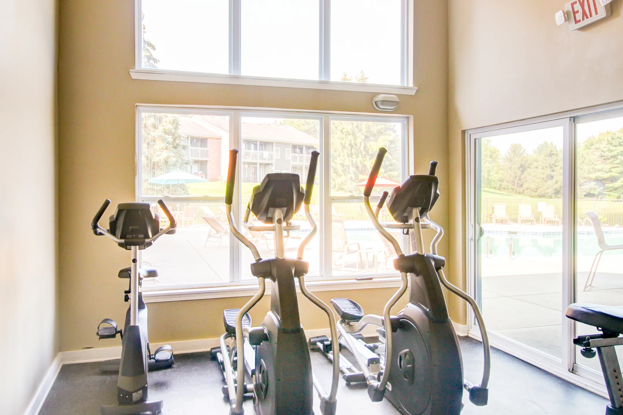 Fitness Weight Room - Lancaster Lakes - Clarkston, MI