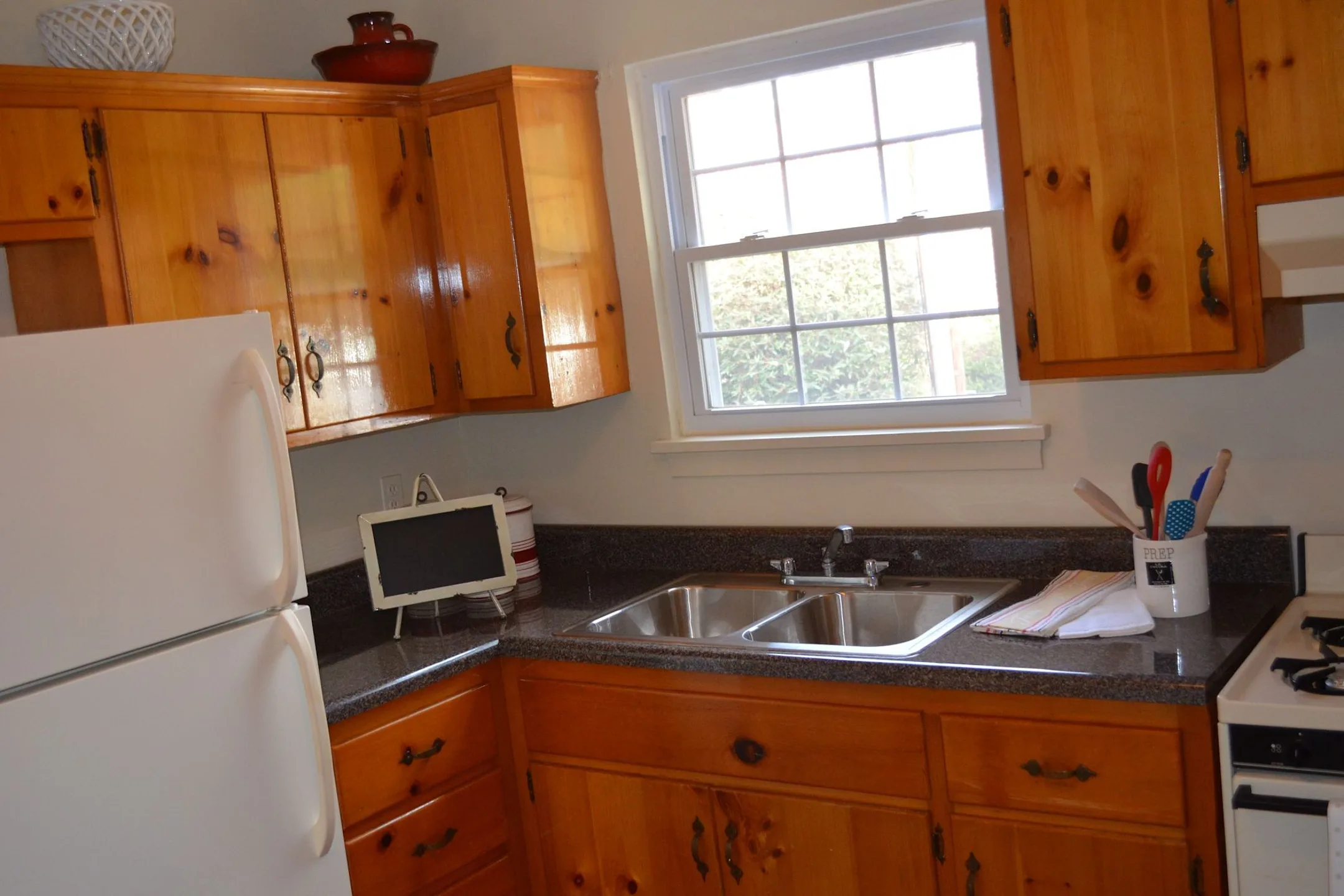 Kitchen - Landmark at Gayton - Richmond, VA