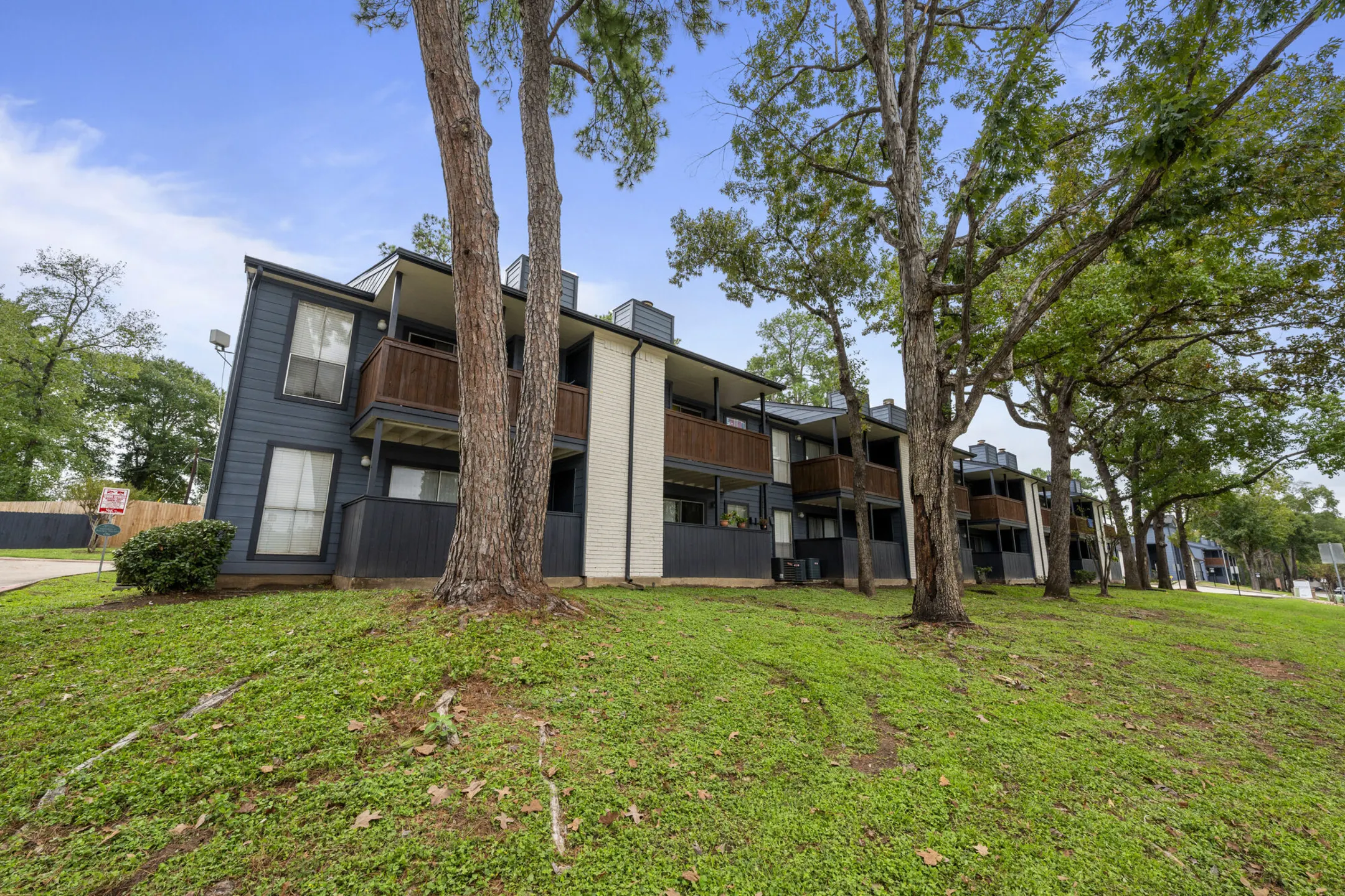 Building - Northside Heights - Conroe, TX