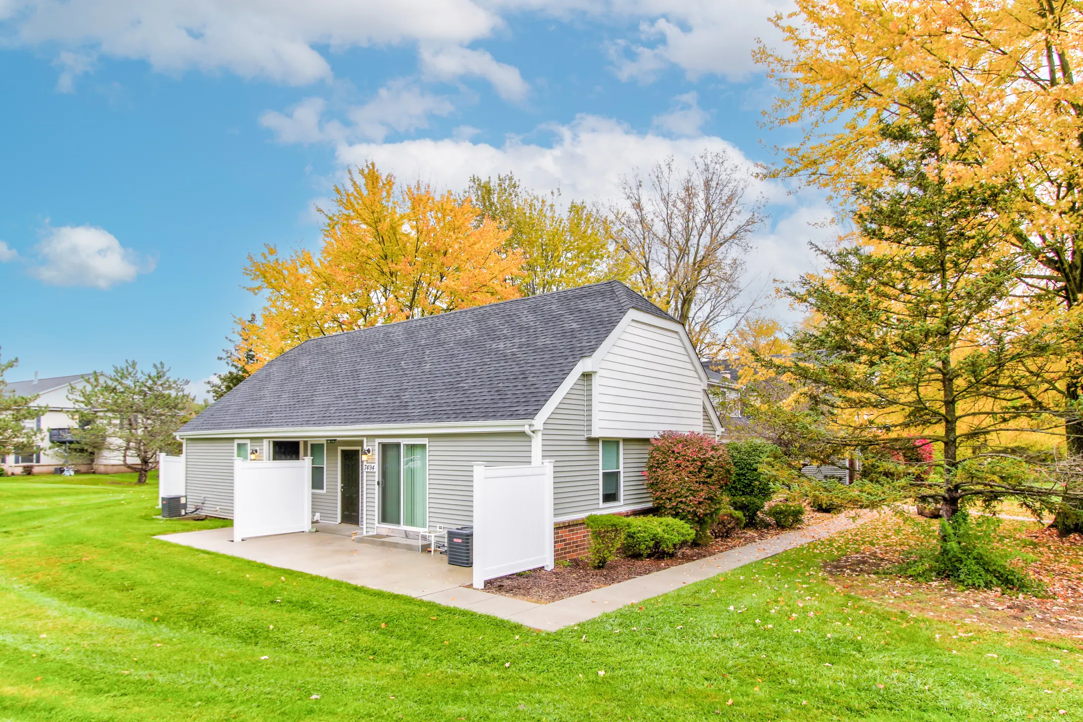 Crosscreeks Apartments and Townhomes 7458 Crosscreek Dr Temperance