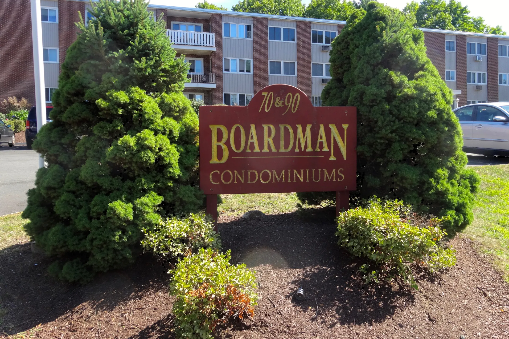 Community Signage - Boardman Condominiums - Bristol, CT