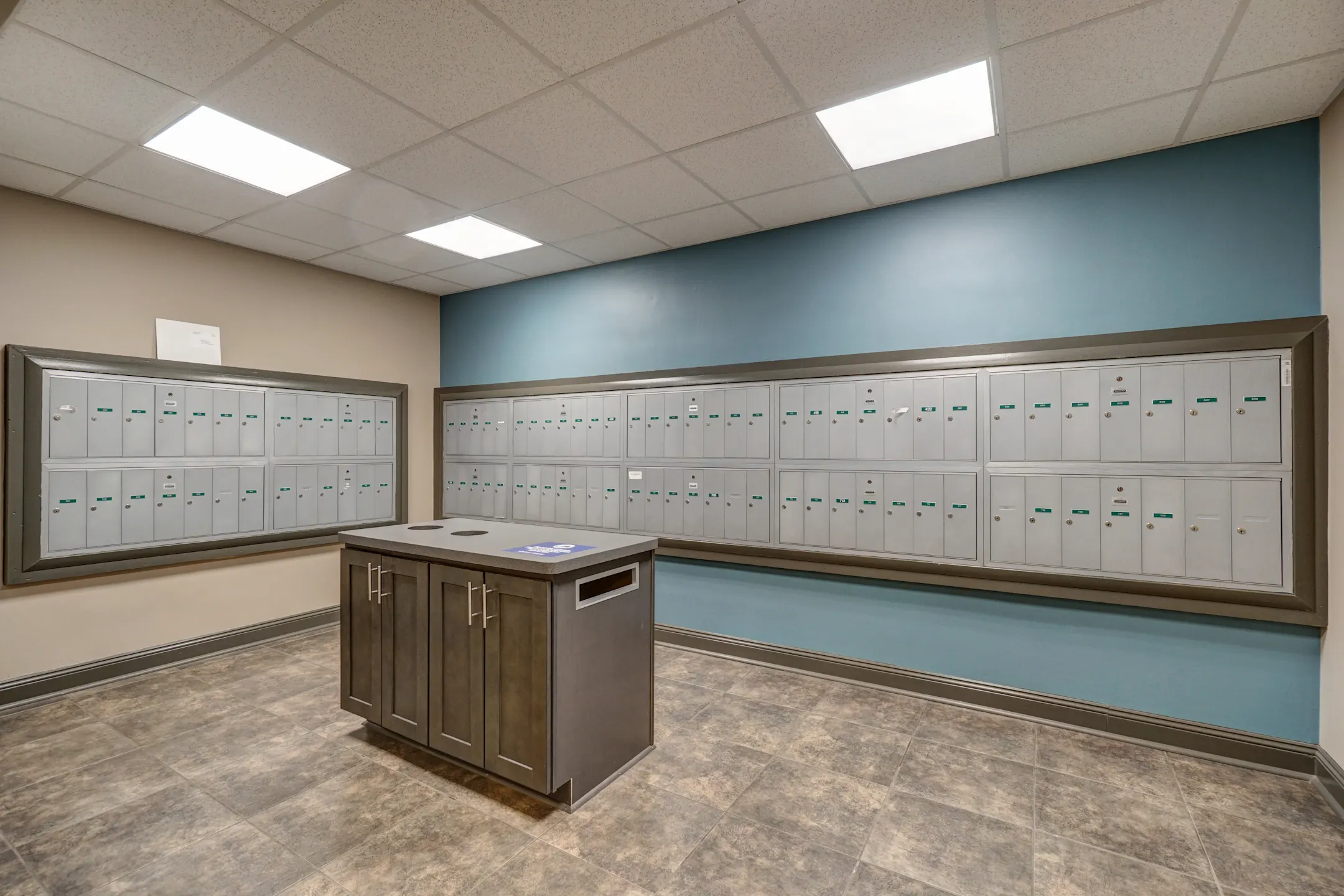 Summit Hills 1701 E West Hwy Silver Spring, MD Apartments for Rent