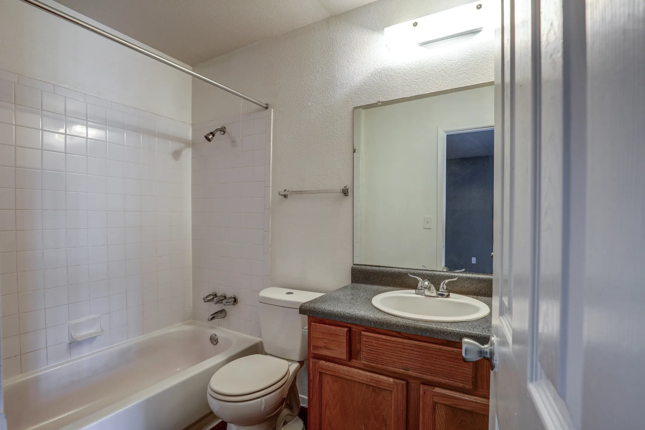 Bathroom - Doral/Monfort Valley - Dallas, TX