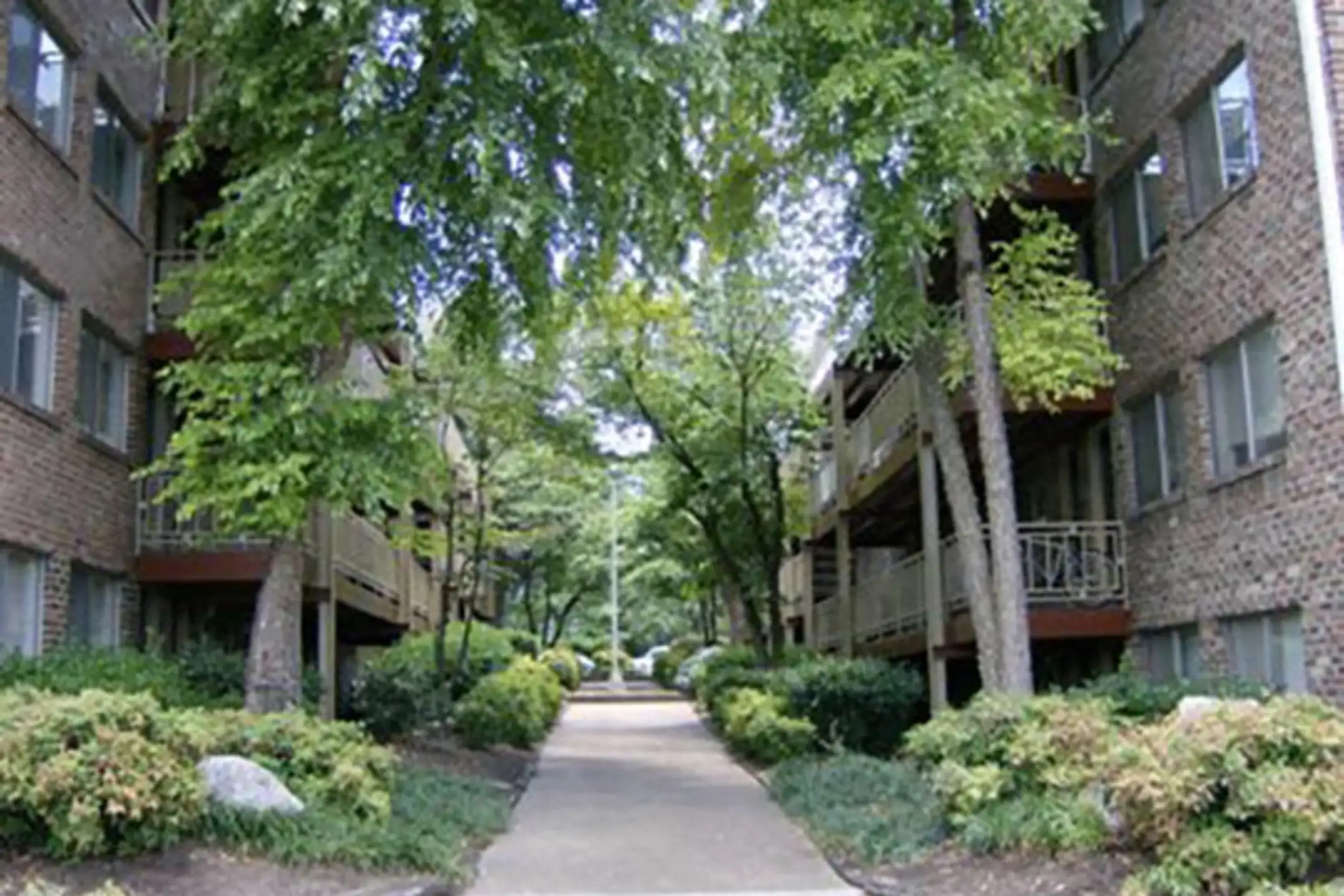 Highland Terrace Apartments 1319 Highland Ave Knoxville, TN
