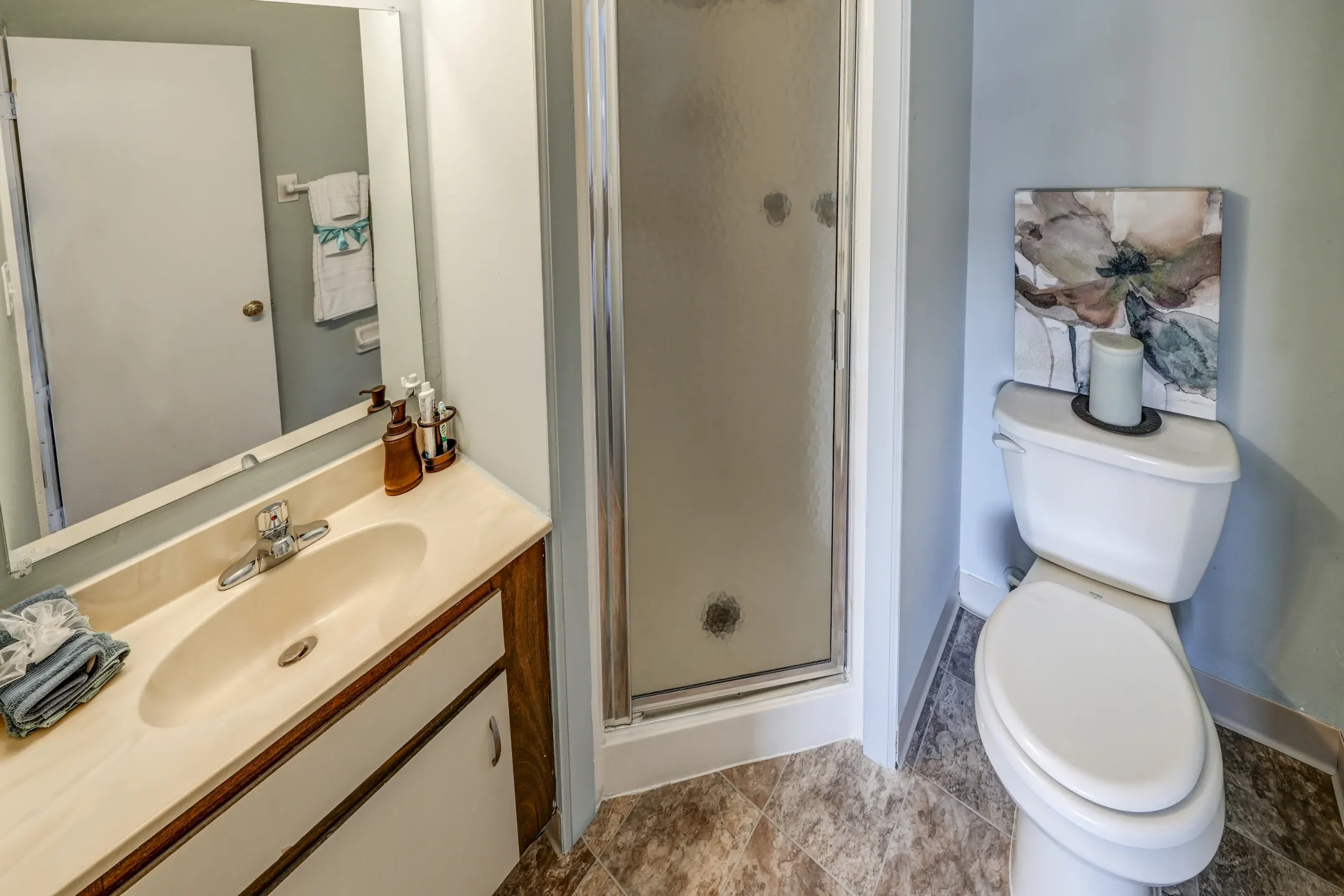 Bathroom - Carlton Apartments - Indianapolis, IN