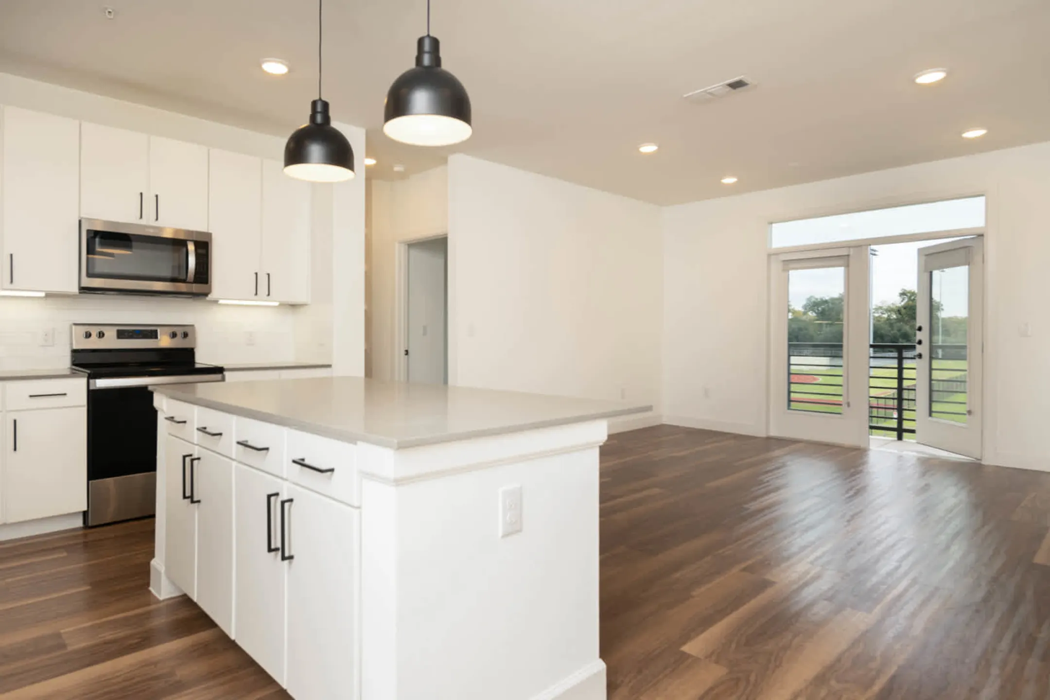 The Weaver Apartments Austin, TX 78702