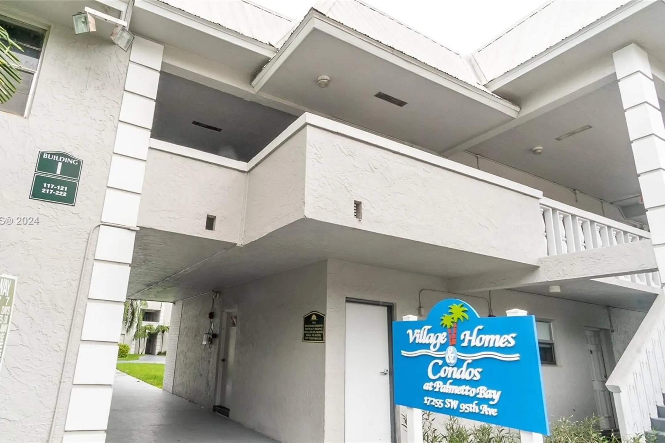 17255 SW 95th Ave Unit 118  
