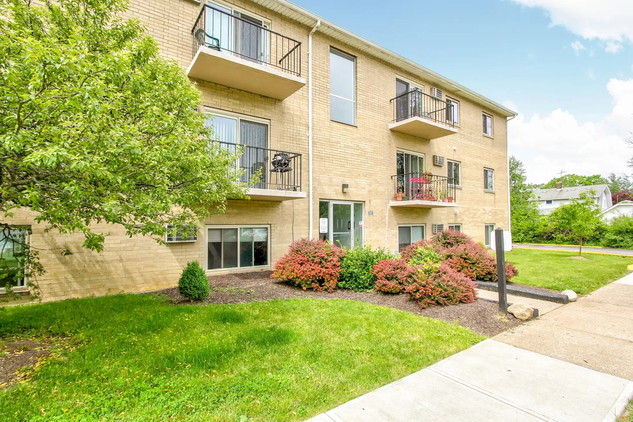 Westwood Apartments Apartments Medina, OH 44256