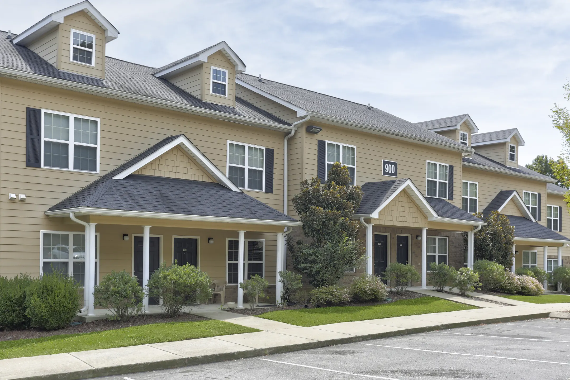 Hickory Ridge Townhomes - Whites Creek, TN 37189