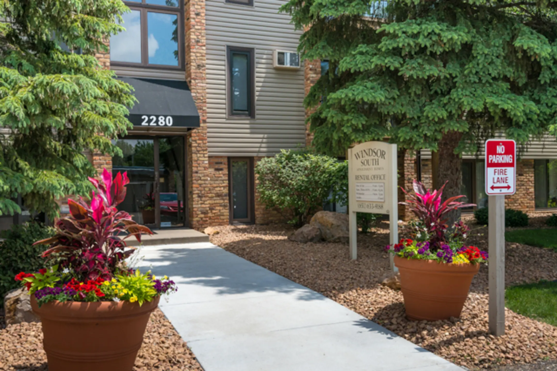 Windsor South Apartments 2280 Silver Lane New Brighton, MN