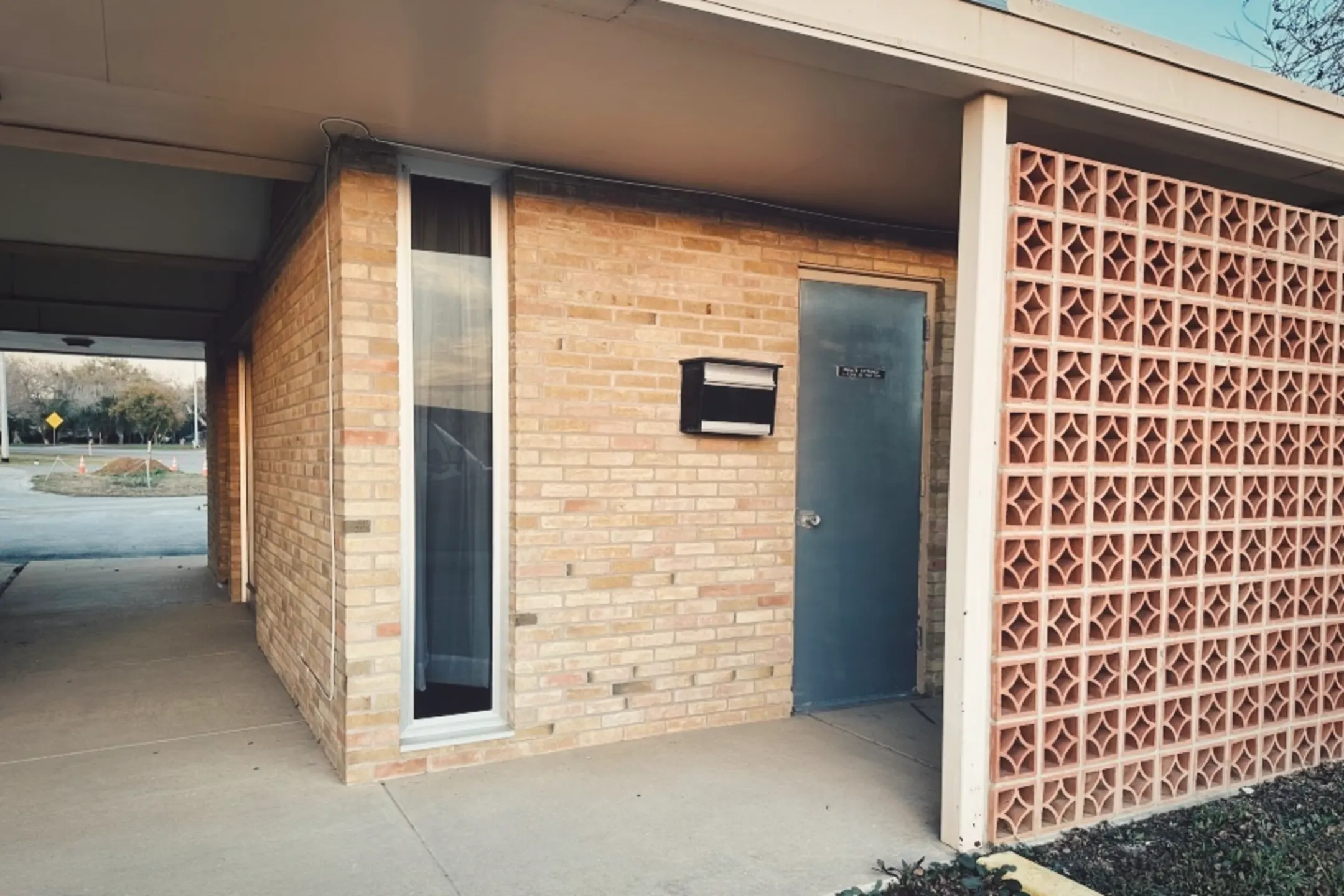 1303 Hospital Blvd Unit B  