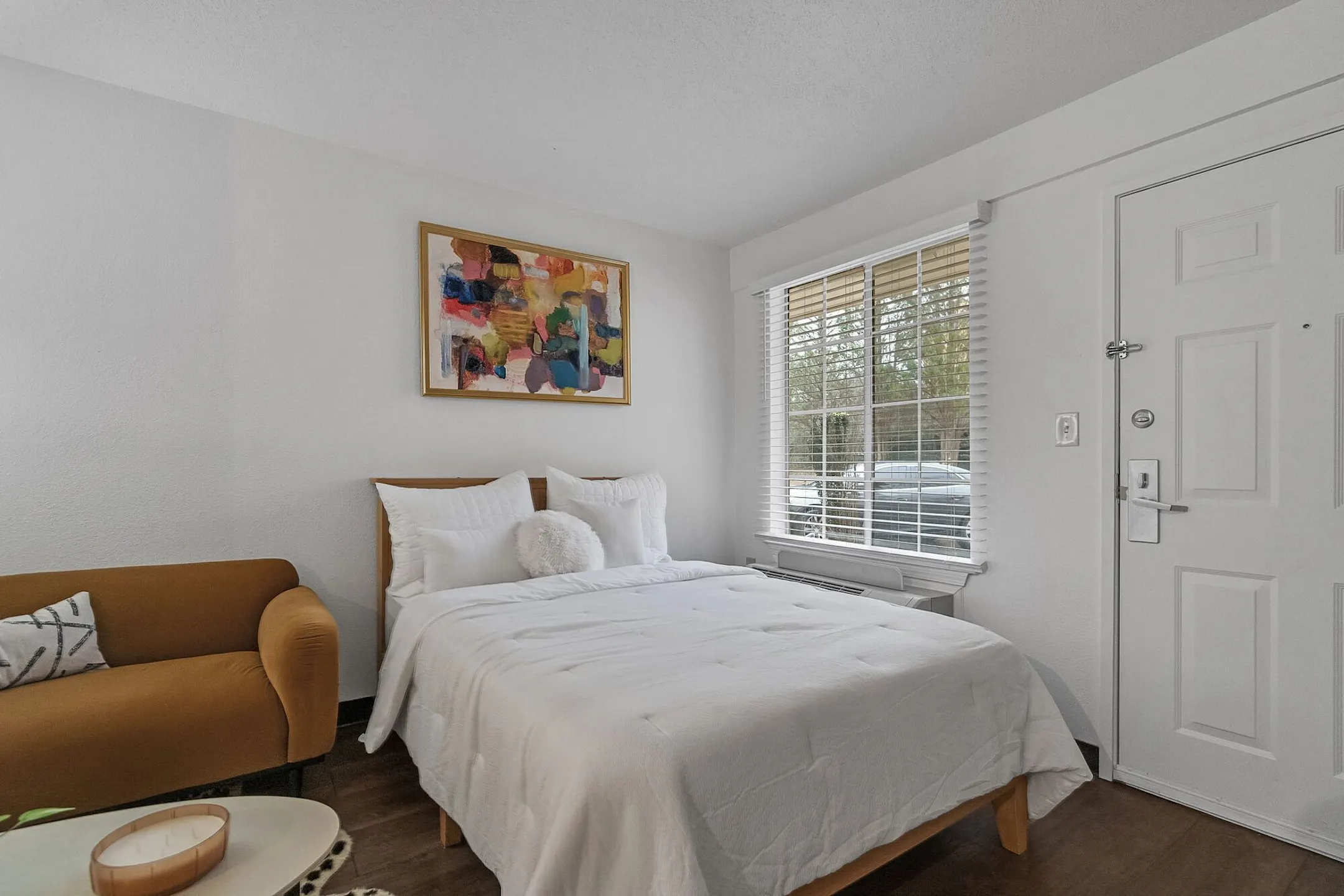 Vivo Living Arbor View 710 Yorkmont Road Charlotte, NC Apartments