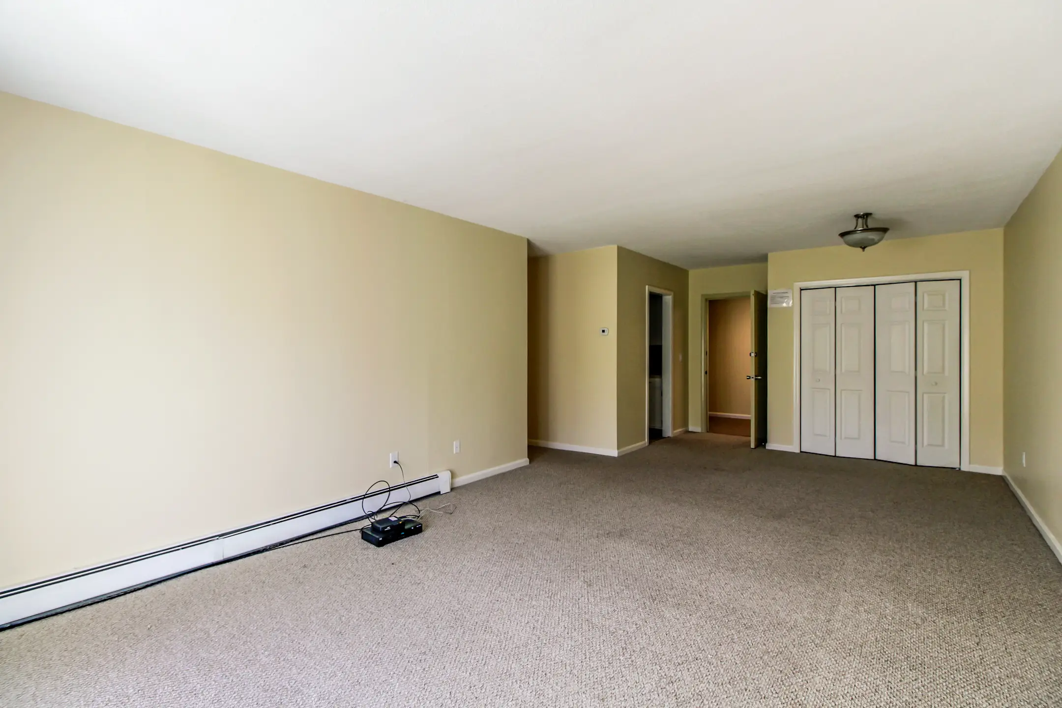 Country Manor Pomfret 120 Putnam Rd Pomfret, CT Apartments for