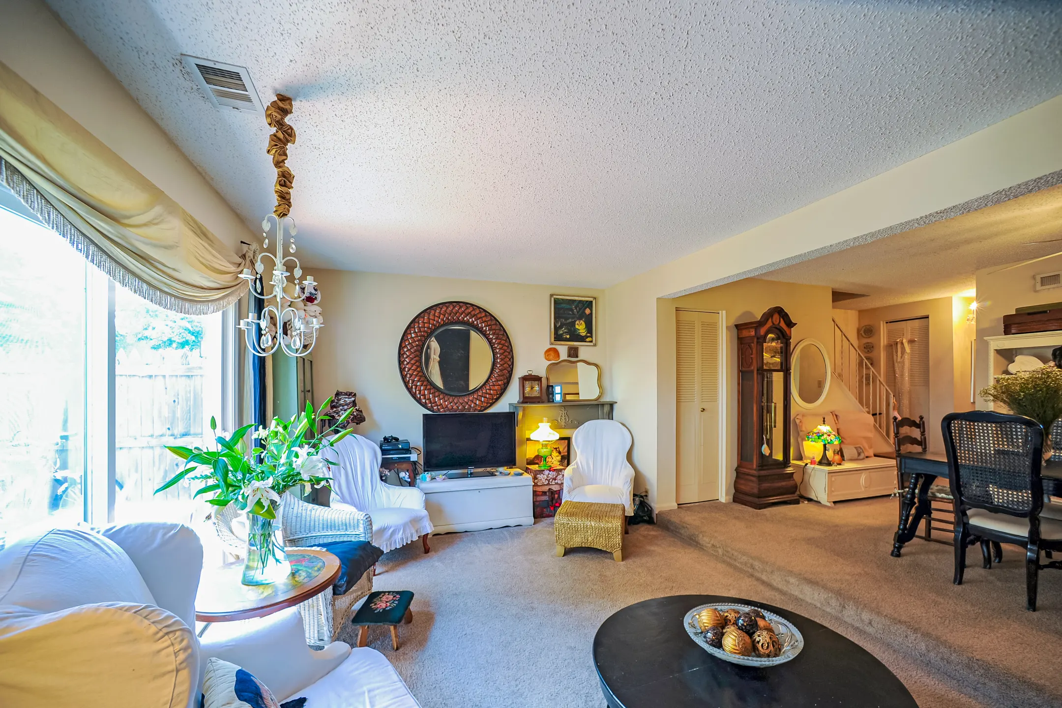 Living Room - Bryce De Moray - Evansville, IN