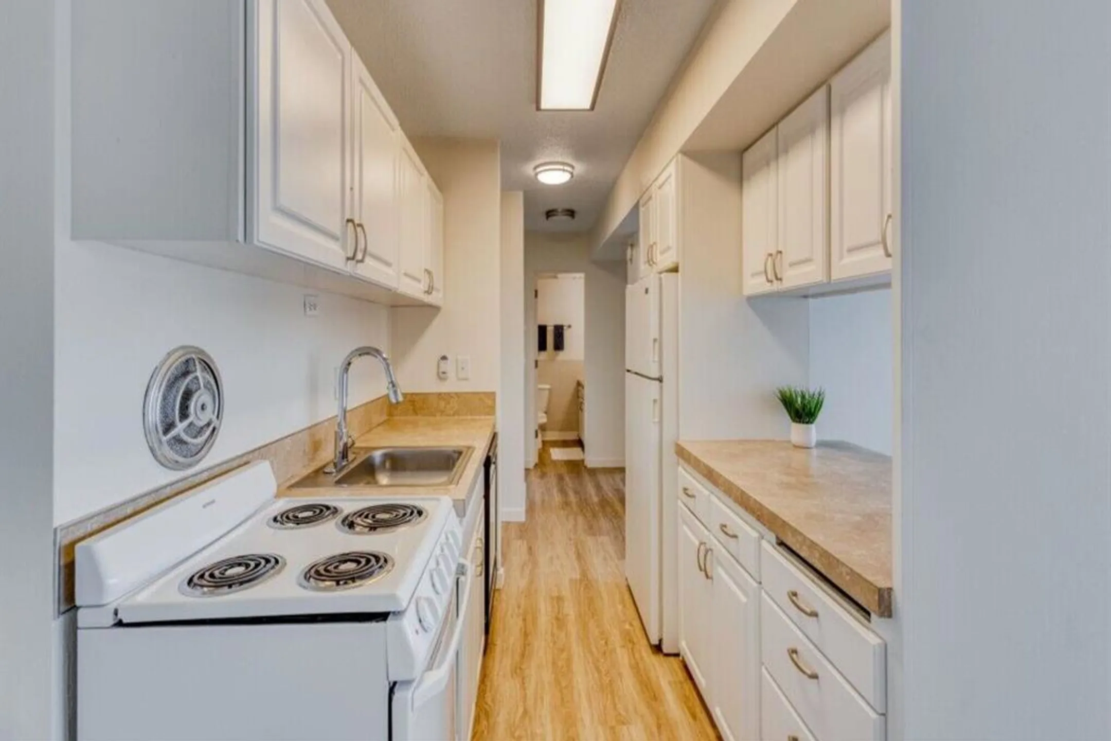 Kitchen - Irvington - Portland, OR